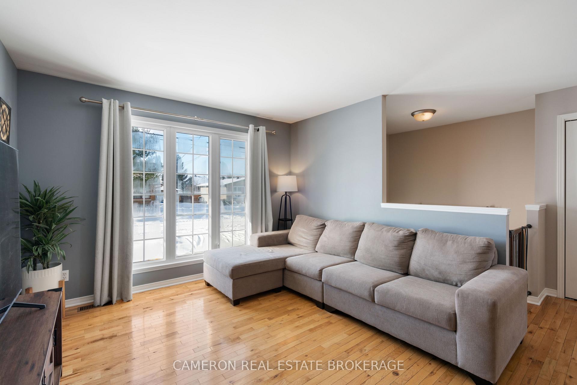Photo 4 of 3215 Johnston Avenue, Cornwall — HOMEH