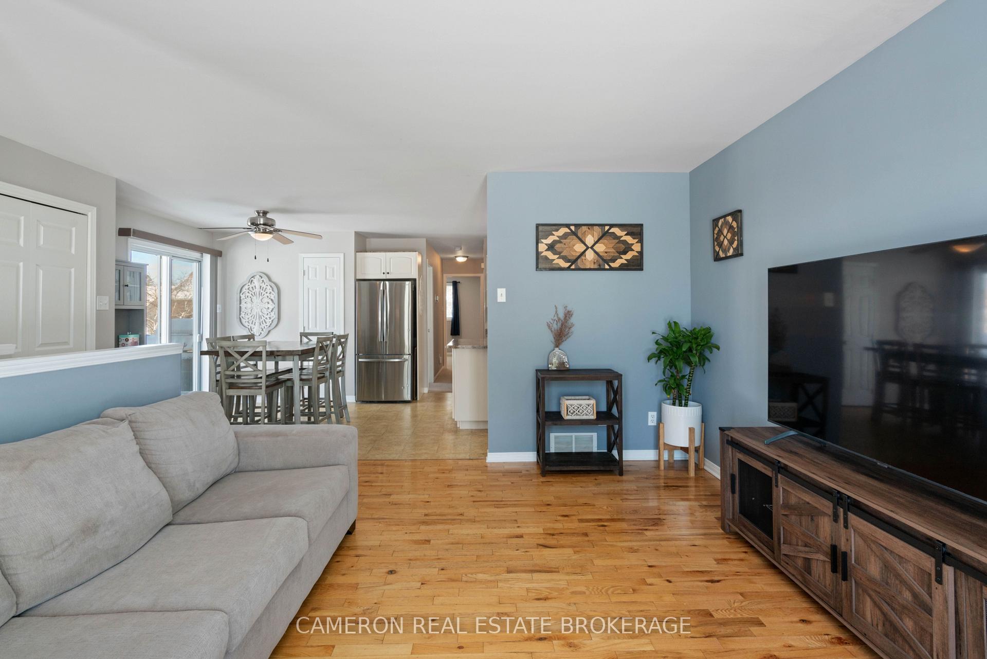 Photo 6 of 3215 Johnston Avenue, Cornwall — HOMEH