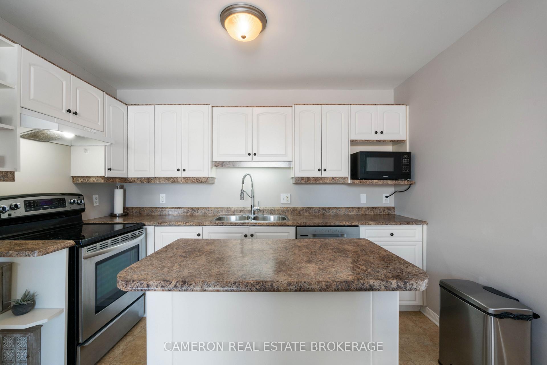 Photo 8 of 3215 Johnston Avenue, Cornwall — HOMEH