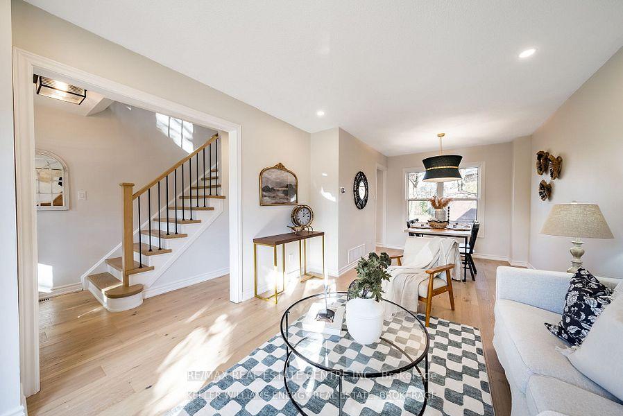 Photo 5 of 141 Speyside Drive, Oakville, Bronte — HOMEH