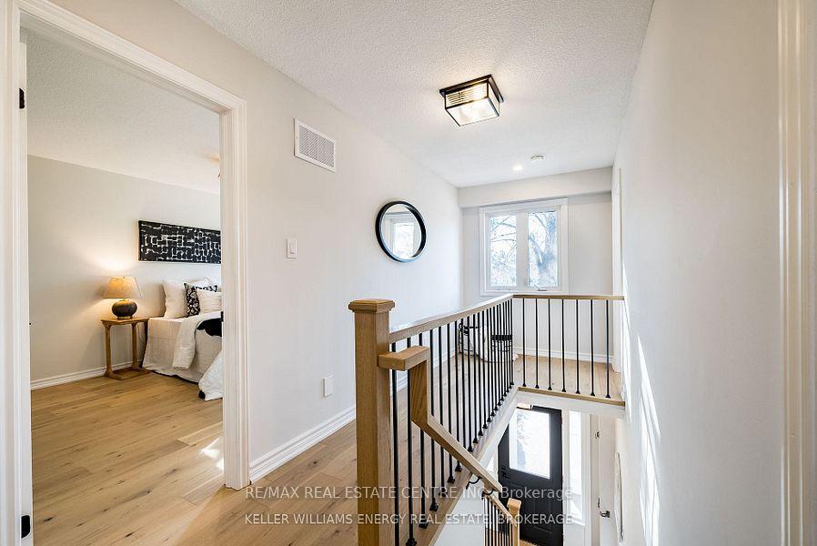 Photo 12 of 141 Speyside Drive, Oakville, Bronte — HOMEH