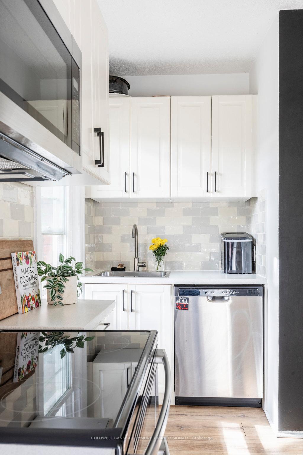 Photo 20 of 380 Beach Road, Hamilton, Industrial Sector — HOMEH