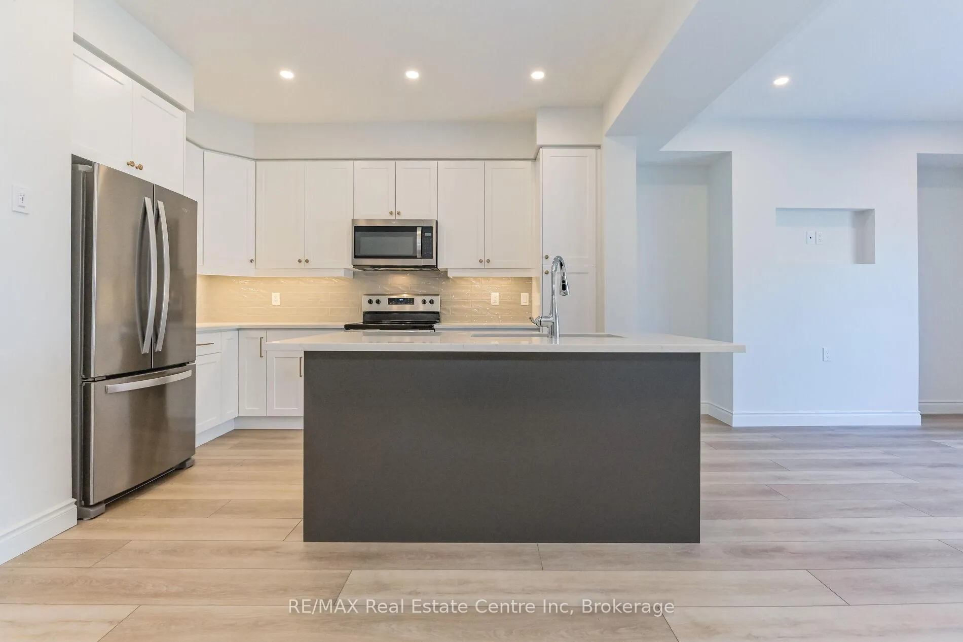 Photo 4 of 41 Hedley Lane, Centre Wellington, Elora/Salem — HOMEH