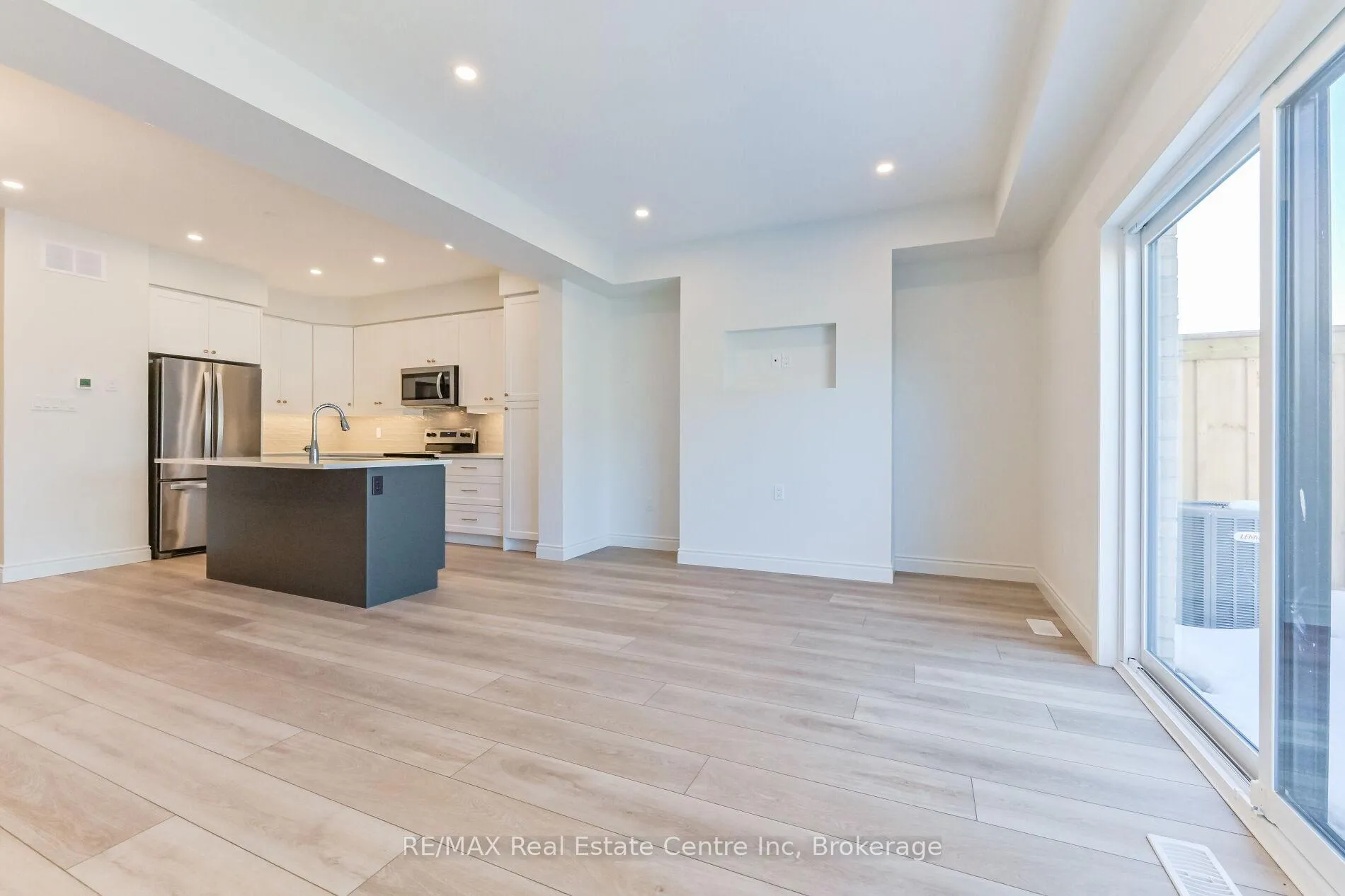 Photo 9 of 41 Hedley Lane, Centre Wellington, Elora/Salem — HOMEH