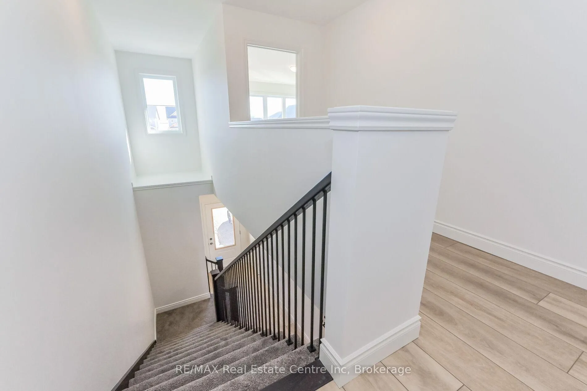 Photo 17 of 41 Hedley Lane, Centre Wellington, Elora/Salem — HOMEH