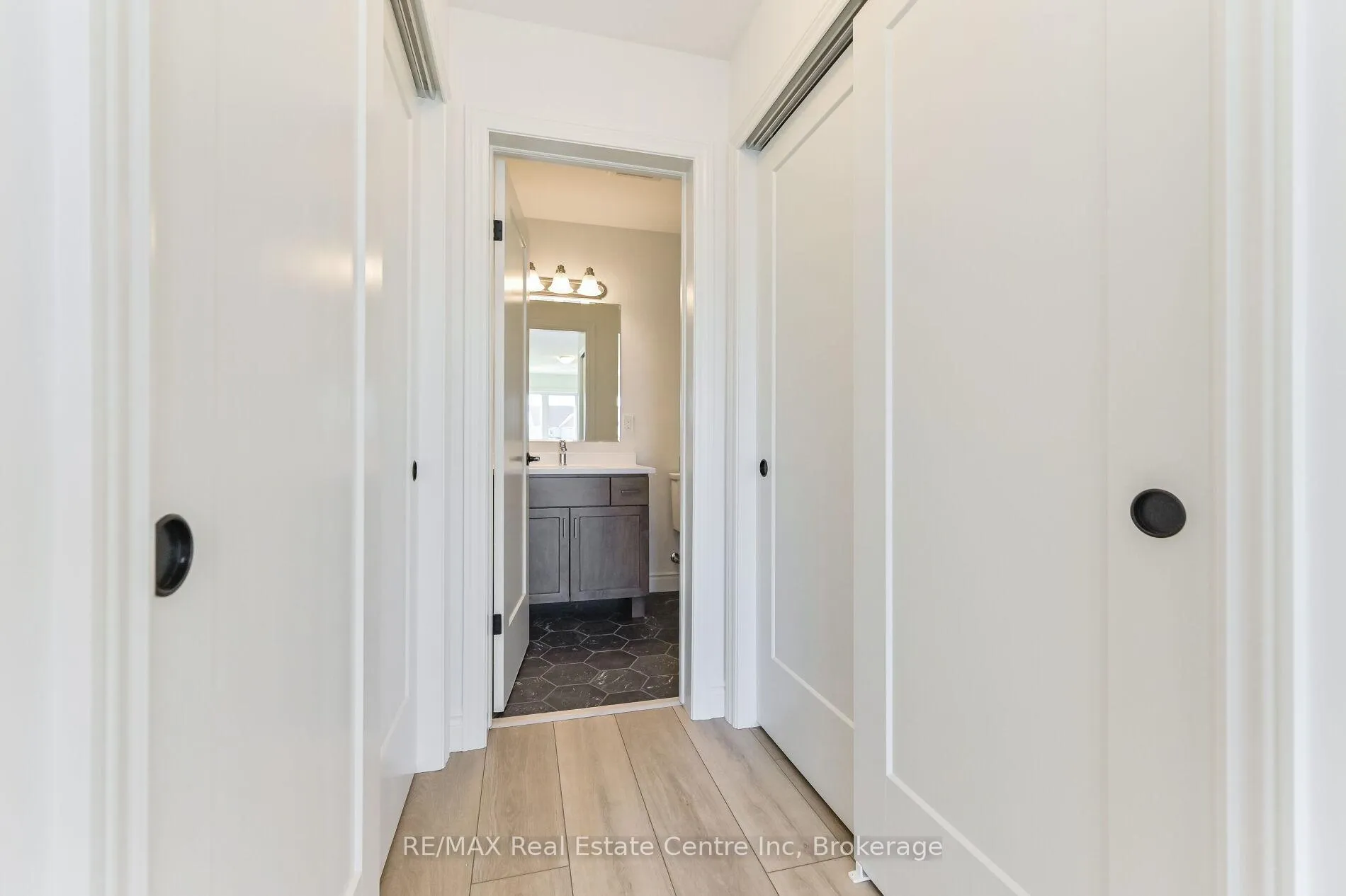 Photo 30 of 41 Hedley Lane, Centre Wellington, Elora/Salem — HOMEH