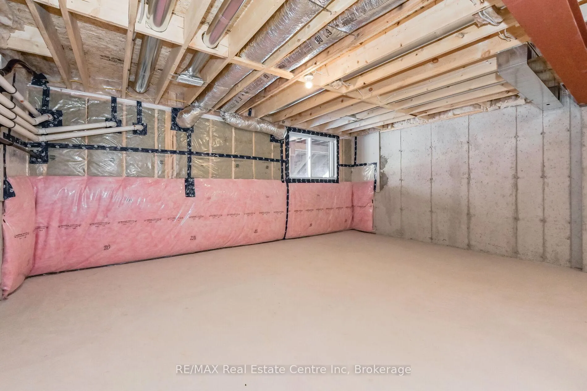 Photo 37 of 41 Hedley Lane, Centre Wellington, Elora/Salem — HOMEH