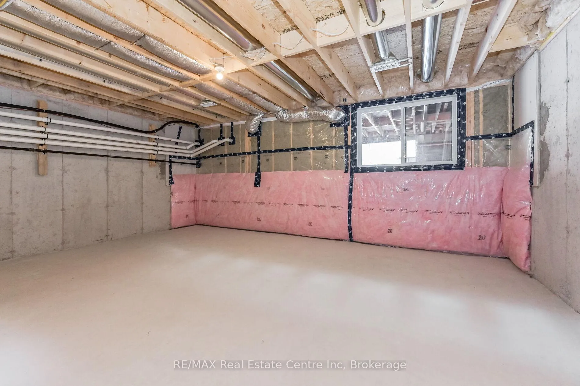 Photo 38 of 41 Hedley Lane, Centre Wellington, Elora/Salem — HOMEH