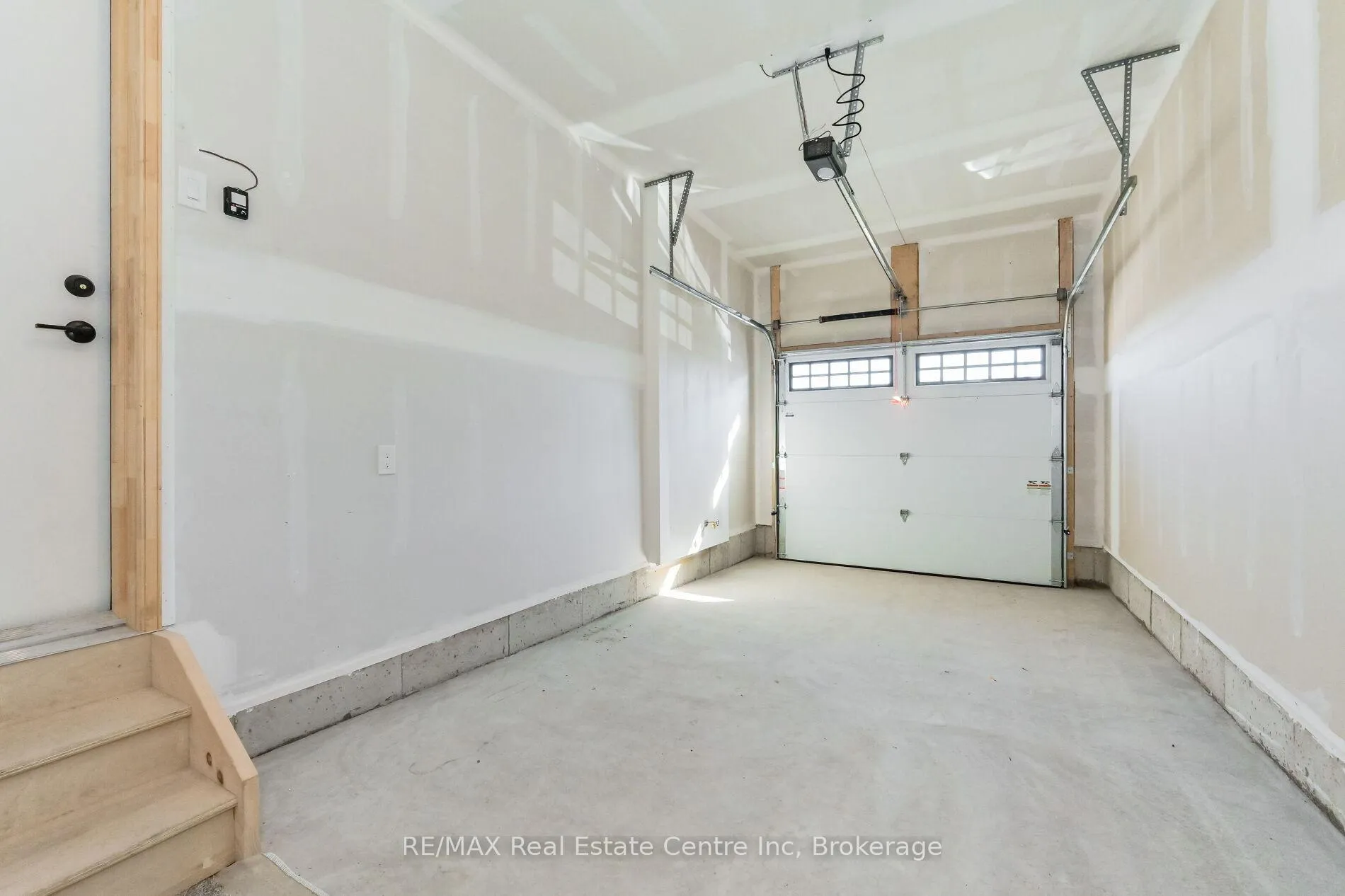 Photo 40 of 41 Hedley Lane, Centre Wellington, Elora/Salem — HOMEH