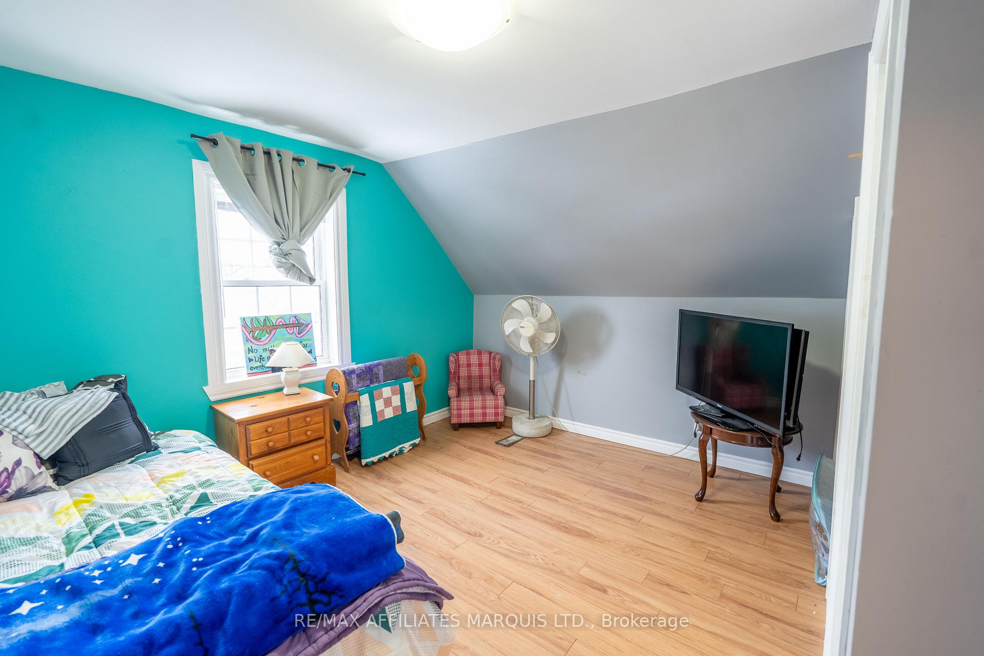 Photo 18 of 26 Sixth Street W, Cornwall — HOMEH