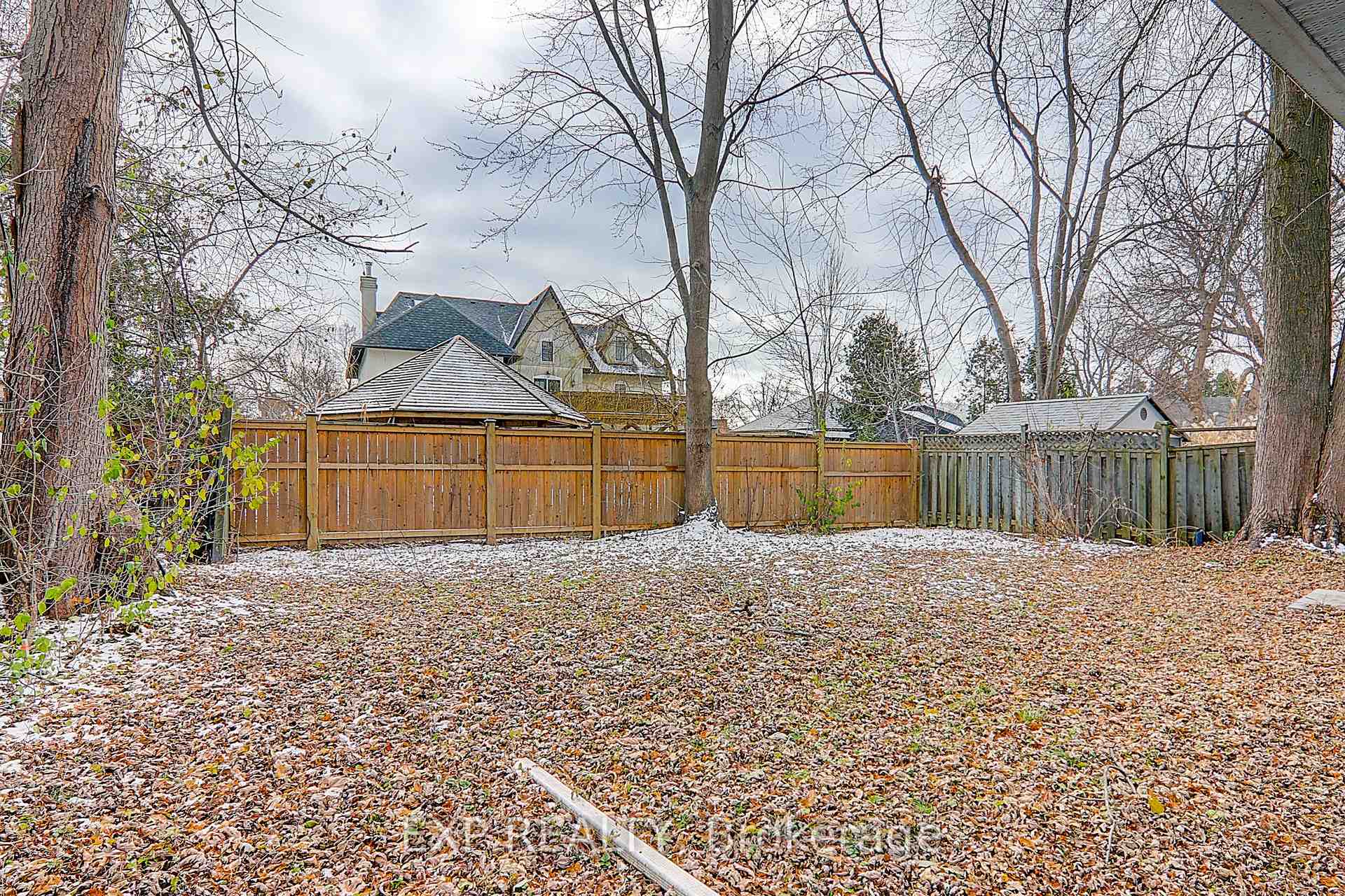 Photo 37 of 433 Lake Drive E, Georgina, Historic Lakeshore Communities — HOMEH