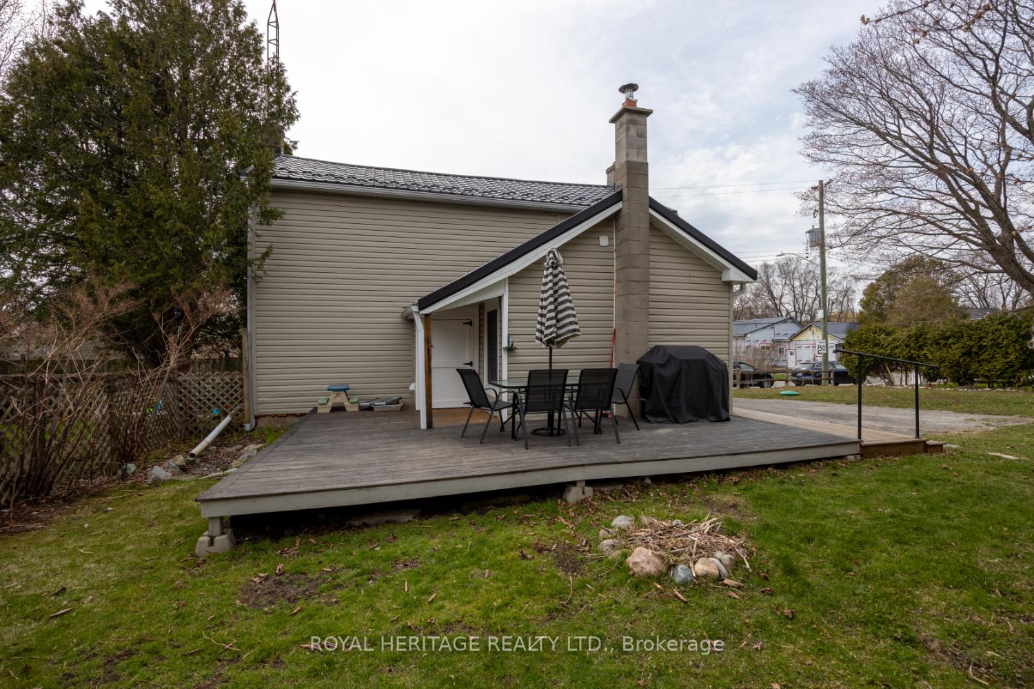 Photo 2 of 2017 Newtonville Road, Clarington, Rural Clarington — HOMEH