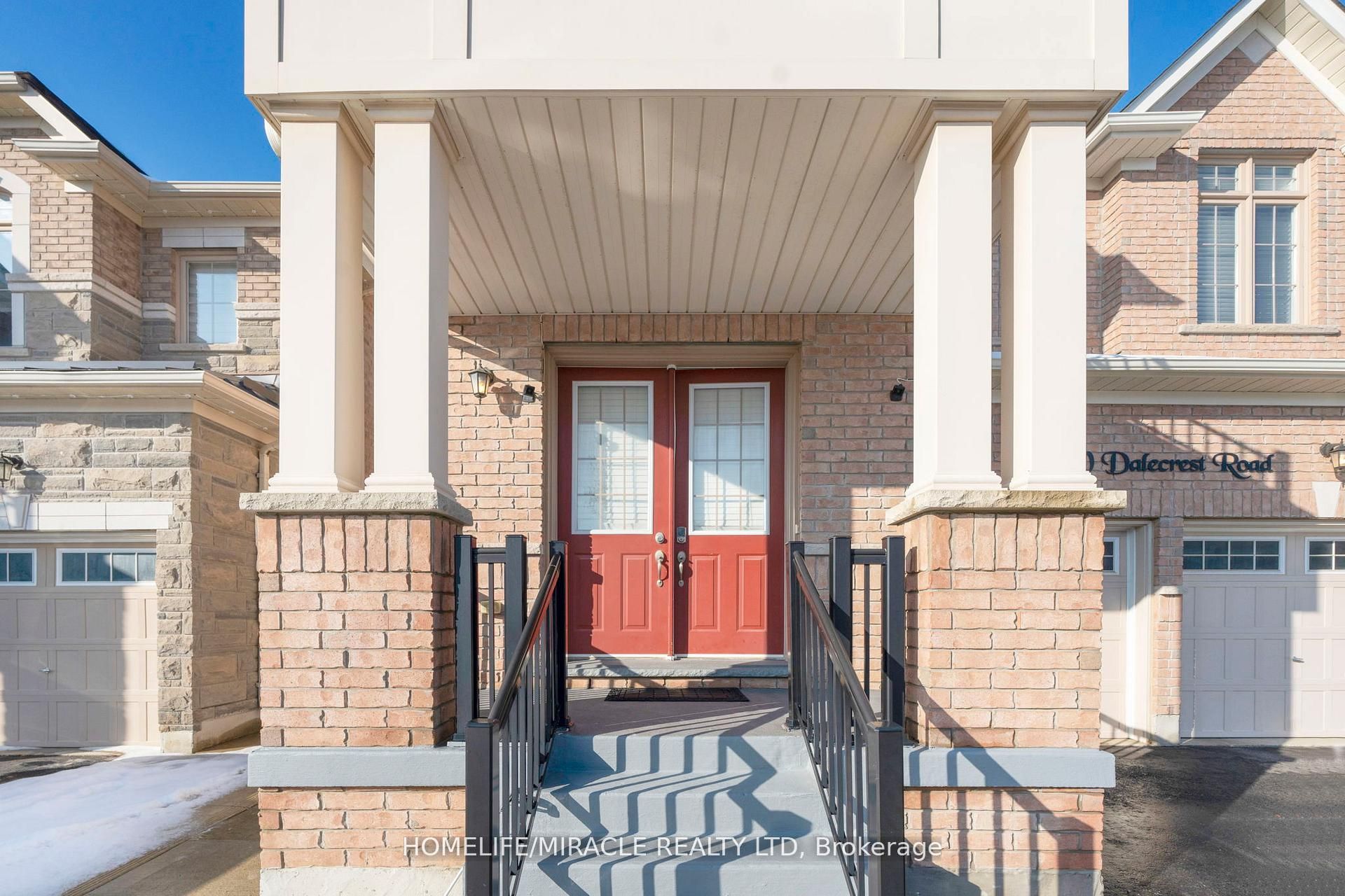 Photo 52 of 10 Dalecrest Road, Brampton, Credit Valley — HOMEH