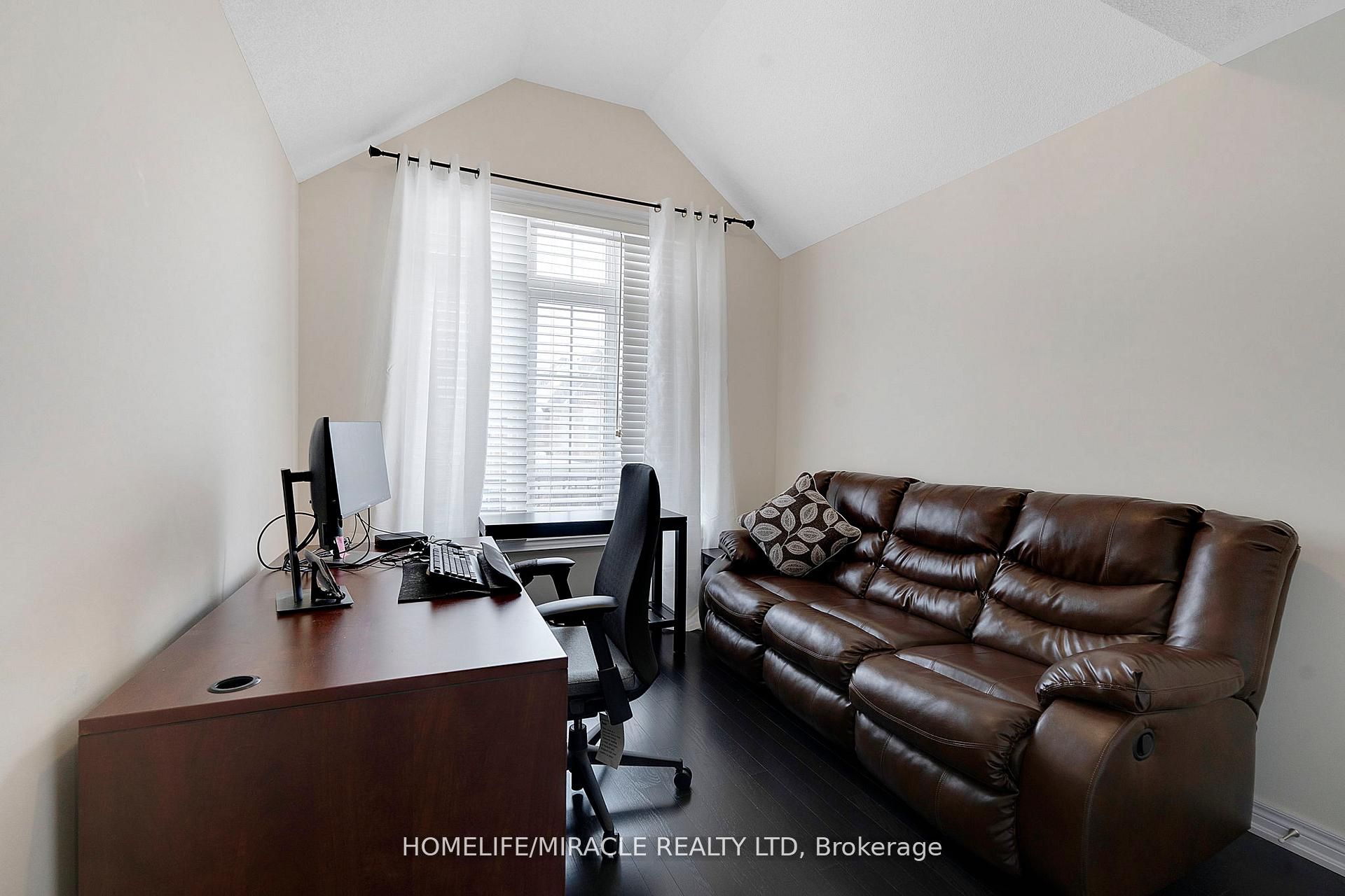 Photo 66 of 10 Dalecrest Road, Brampton, Credit Valley — HOMEH