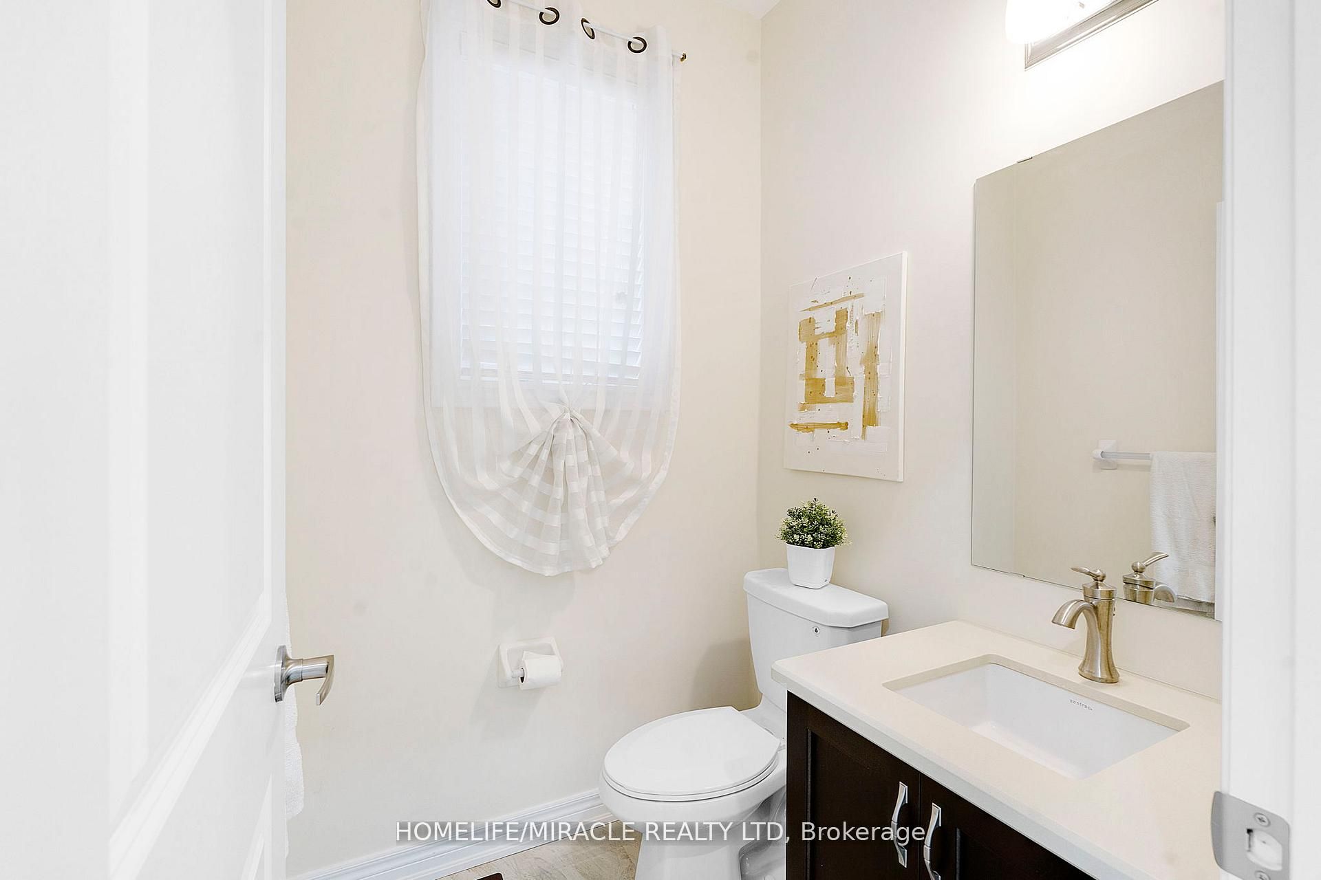 Photo 65 of 10 Dalecrest Road, Brampton, Credit Valley — HOMEH