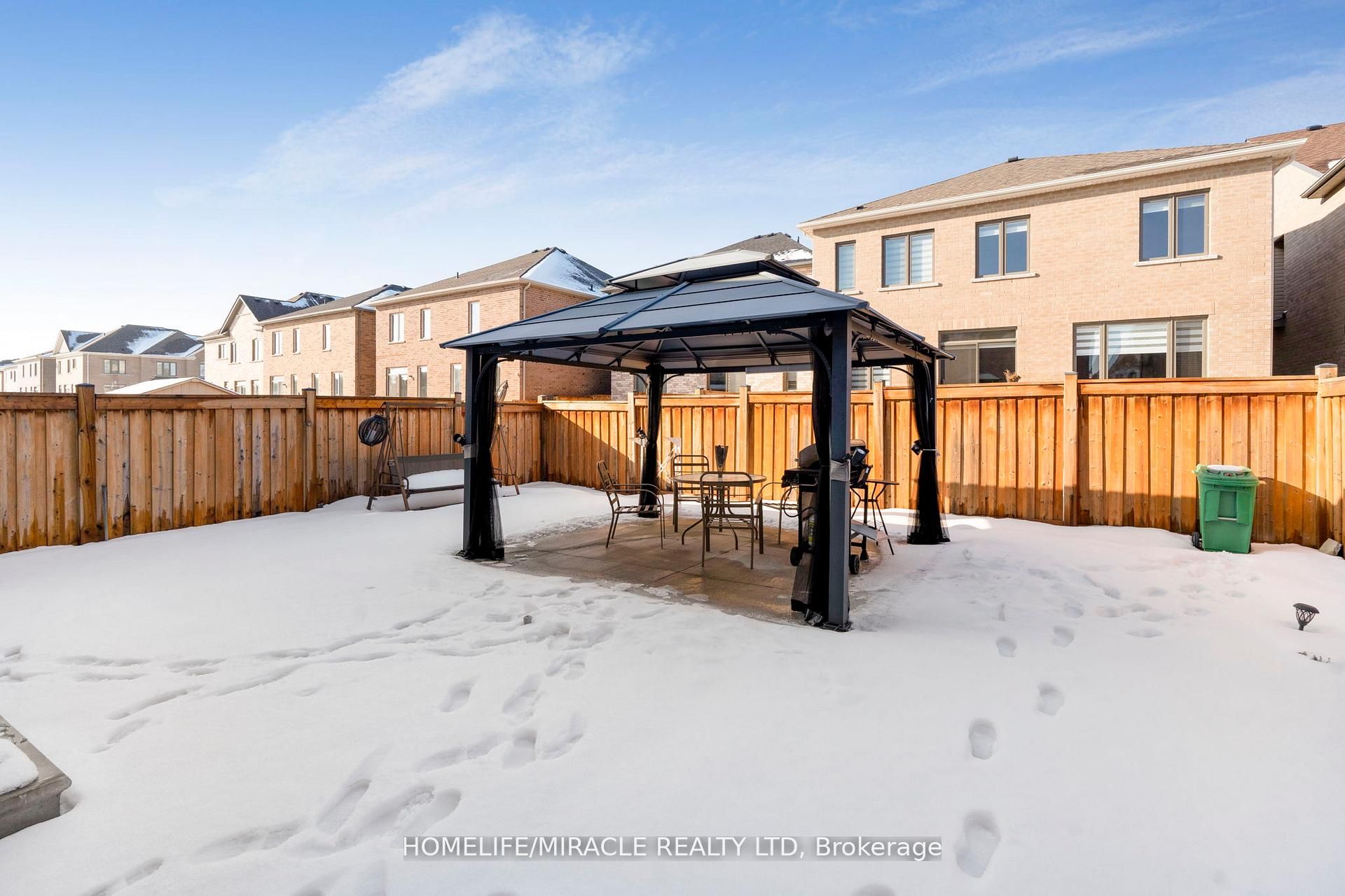 Photo 91 of 10 Dalecrest Road, Brampton, Credit Valley — HOMEH