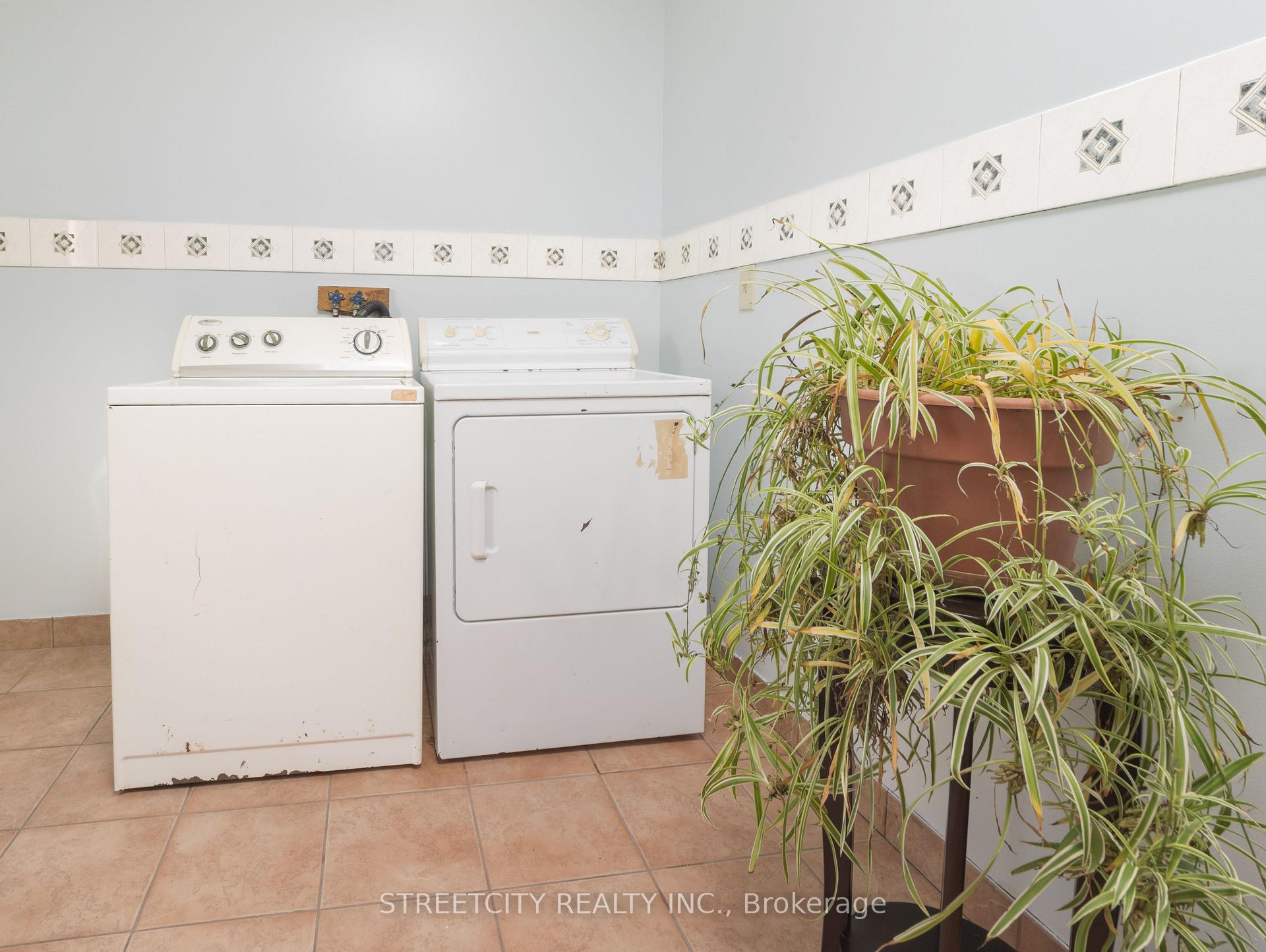 Photo 17 of 35 Ellen Street S, Bluewater, Stanley — HOMEH