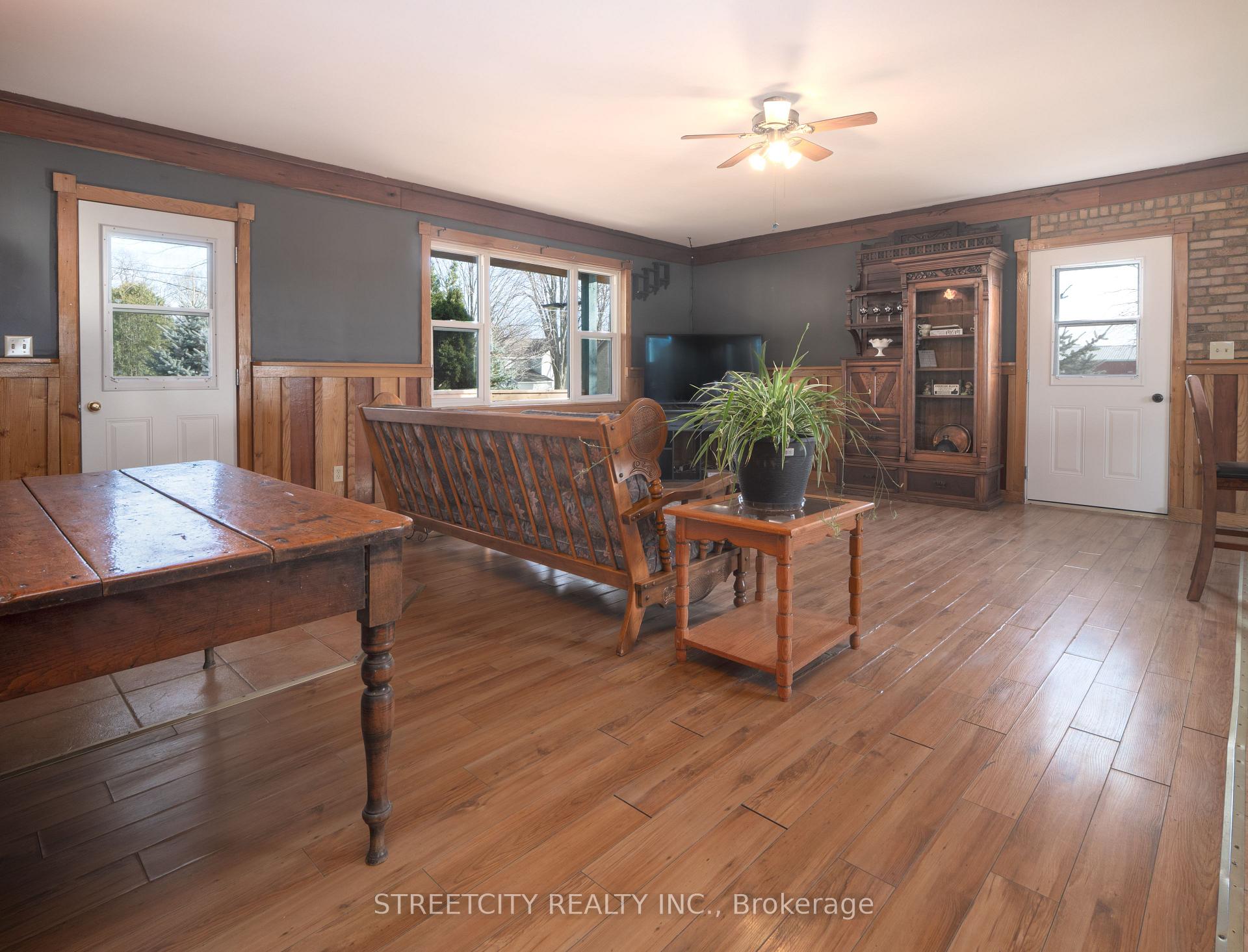 Photo 19 of 35 Ellen Street S, Bluewater, Stanley — HOMEH