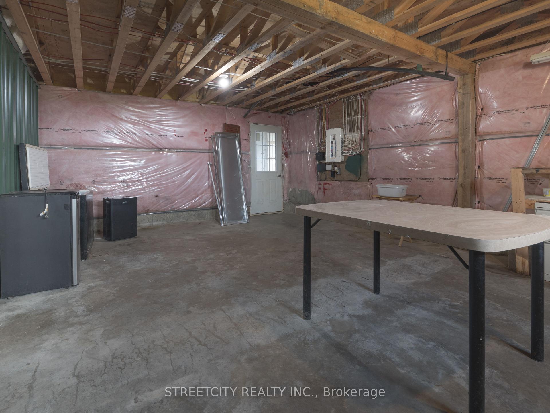 Photo 20 of 35 Ellen Street S, Bluewater, Stanley — HOMEH