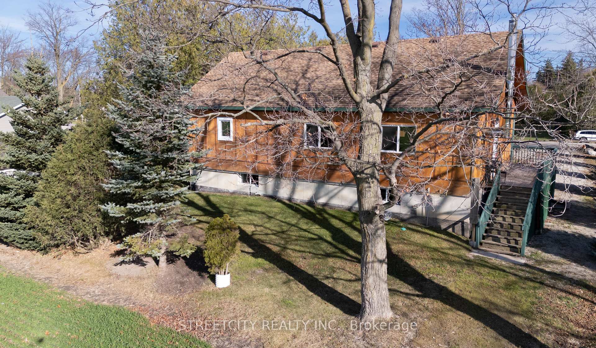 Photo 24 of 35 Ellen Street S, Bluewater, Stanley — HOMEH