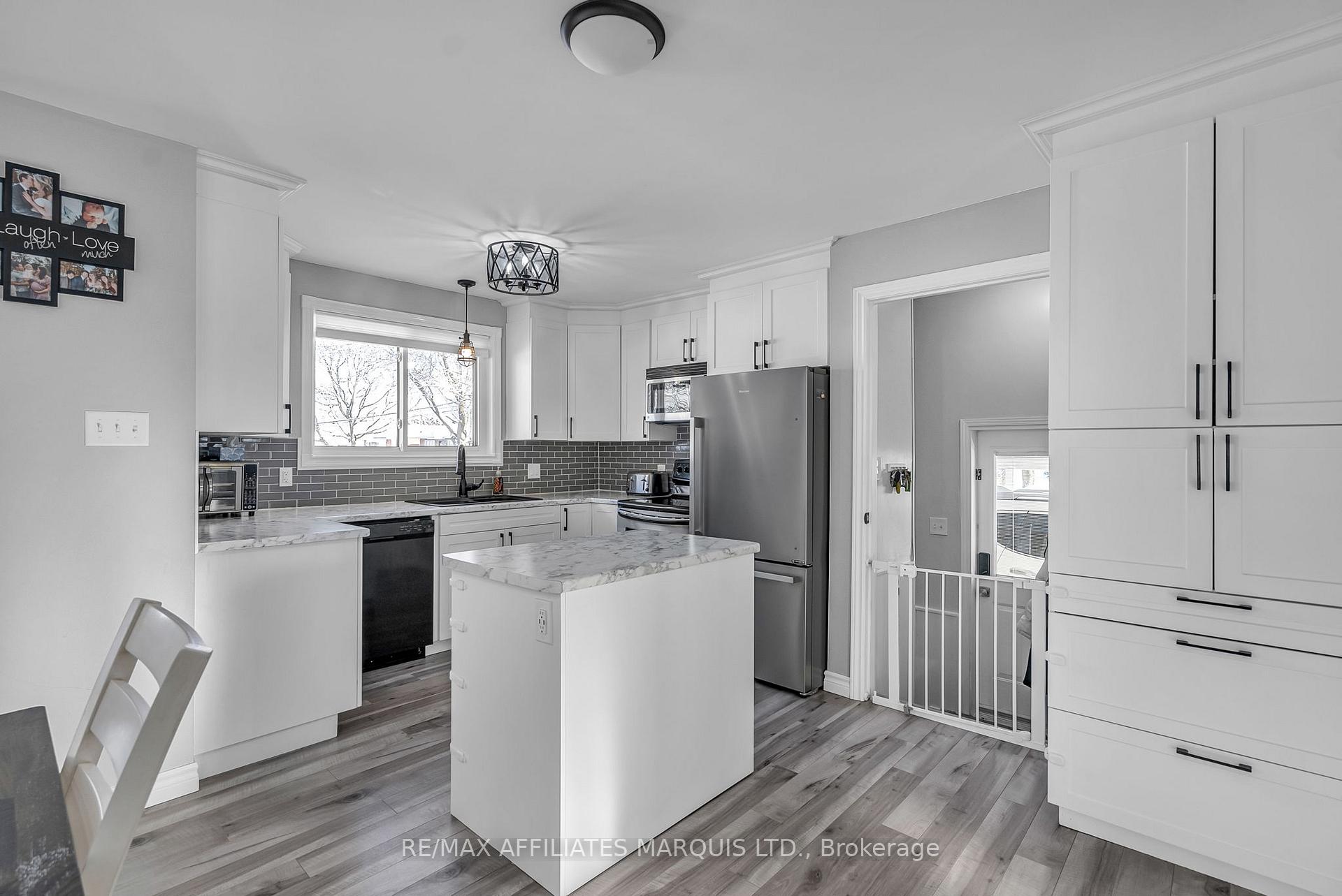 Photo 8 of 1102 Osborne Avenue, Cornwall — HOMEH