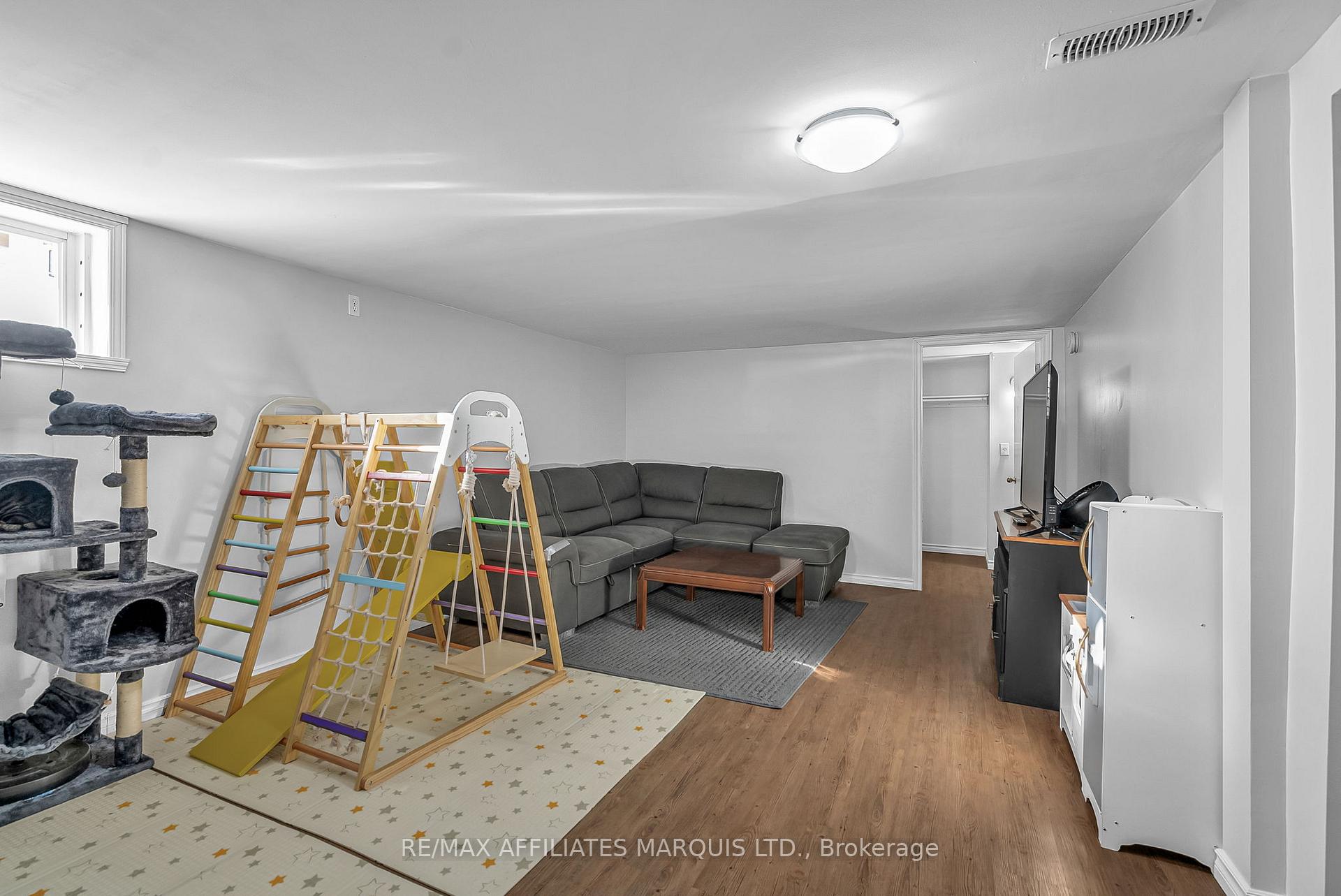Photo 29 of 1102 Osborne Avenue, Cornwall — HOMEH