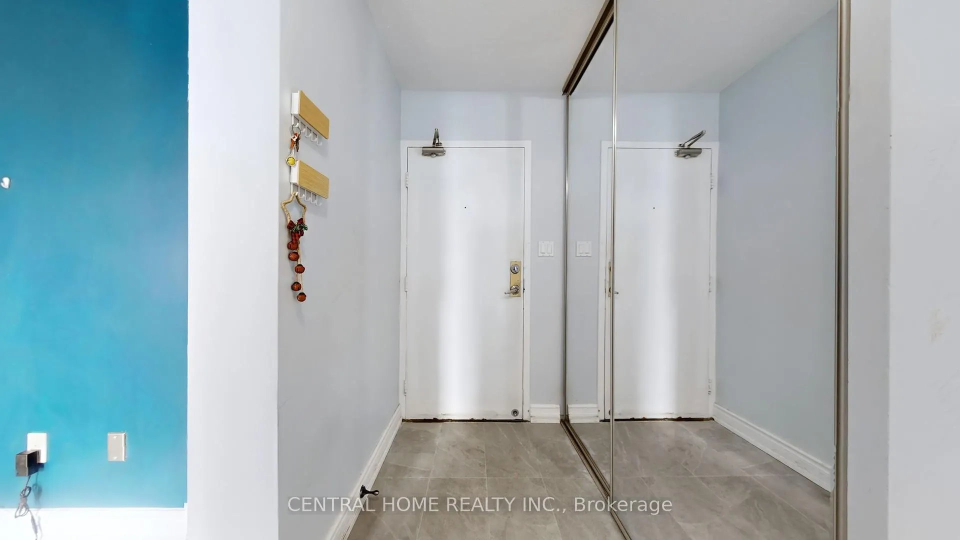 Photo 14 of Unit 715, 5 Shady Golfway, Toronto, Flemingdon Park — HOMEH