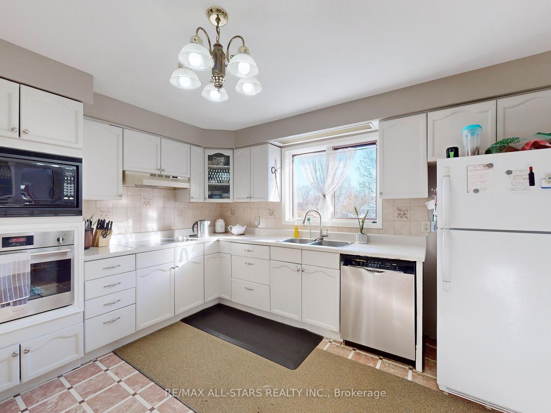 Photo 13 of 534 Varney Road, Georgina, Historic Lakeshore Communities — HOMEH