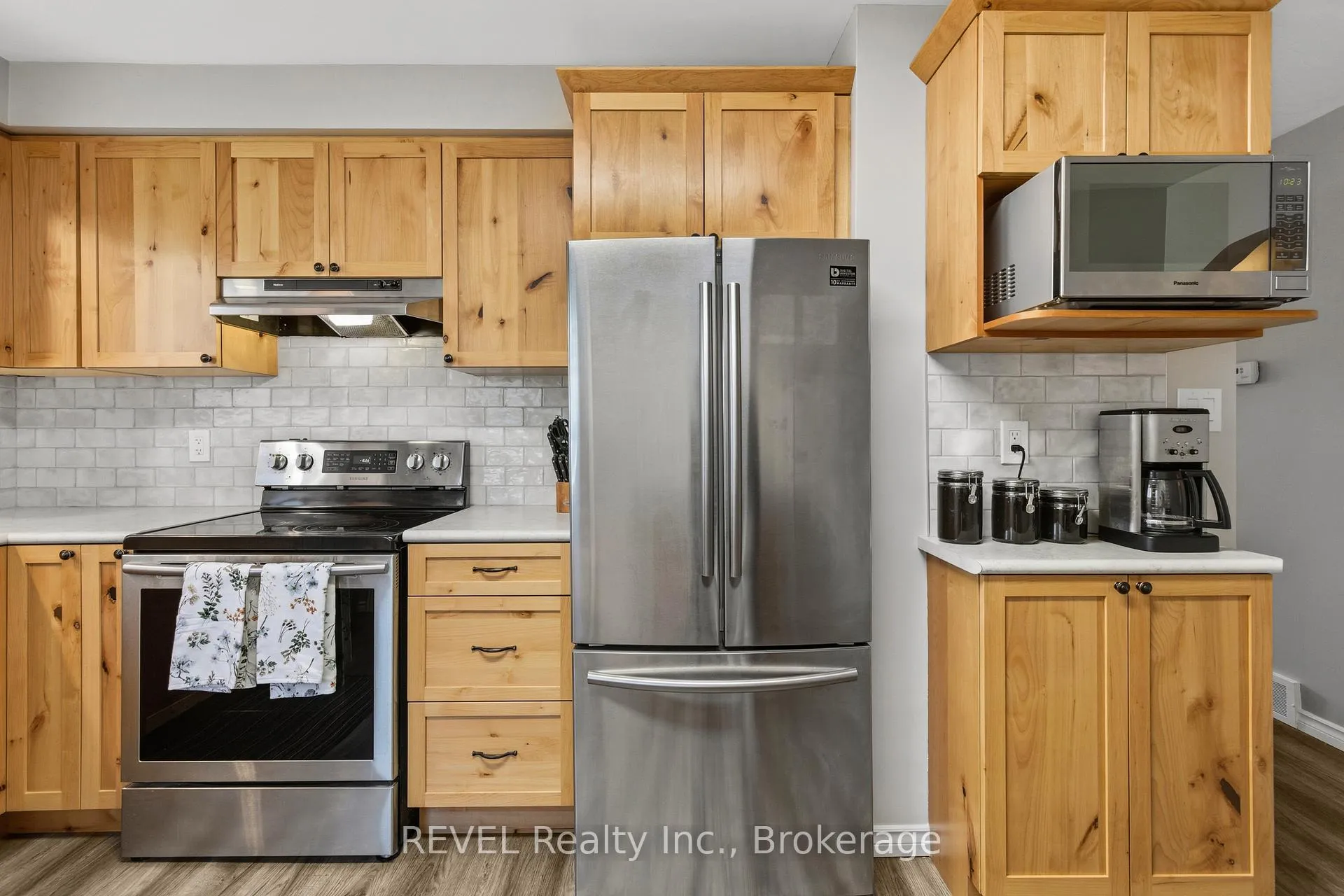 Photo 11 of 68 Hixon Road, Hamilton, Rosedale — HOMEH