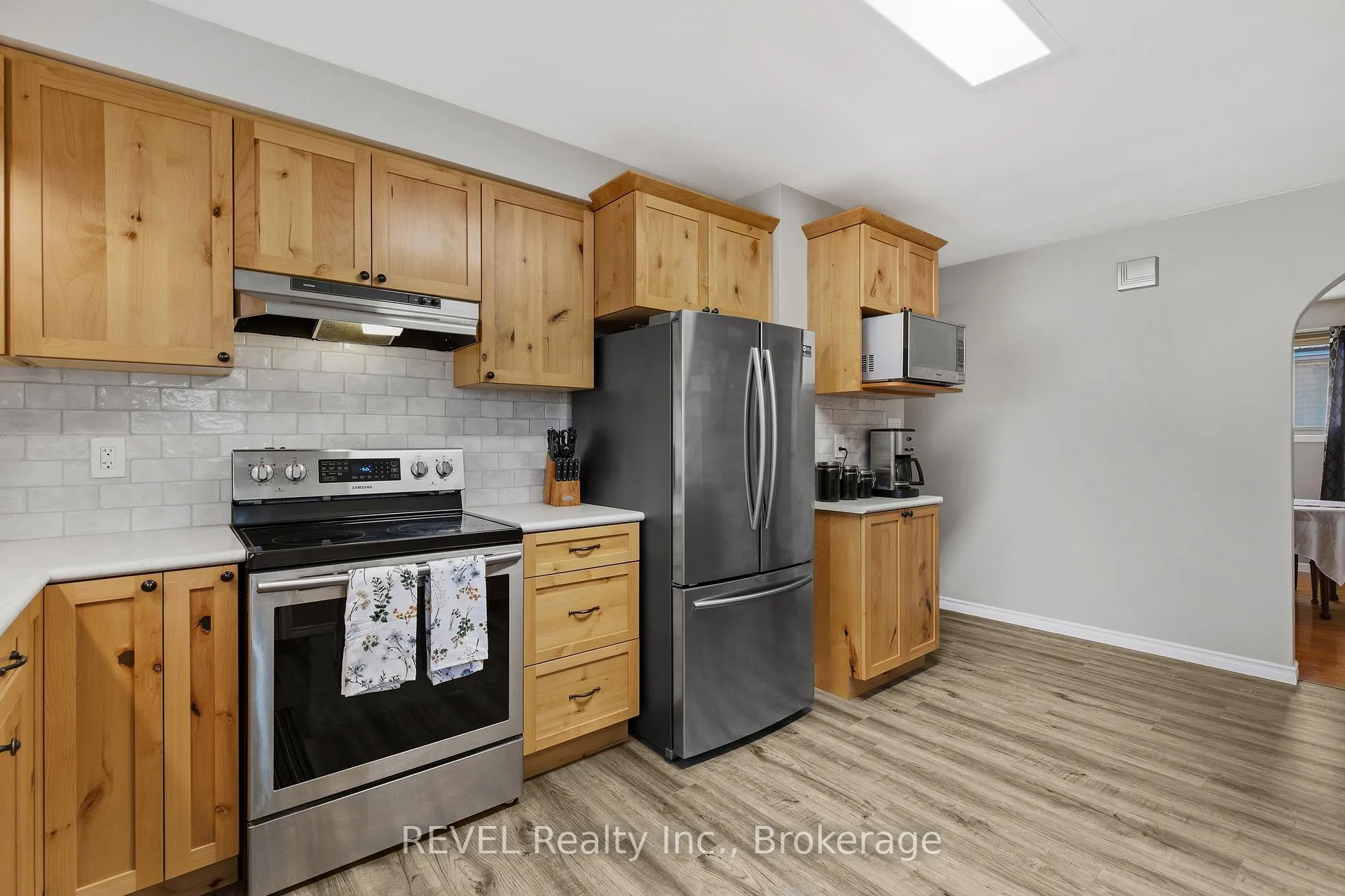Photo 13 of 68 Hixon Road, Hamilton, Rosedale — HOMEH