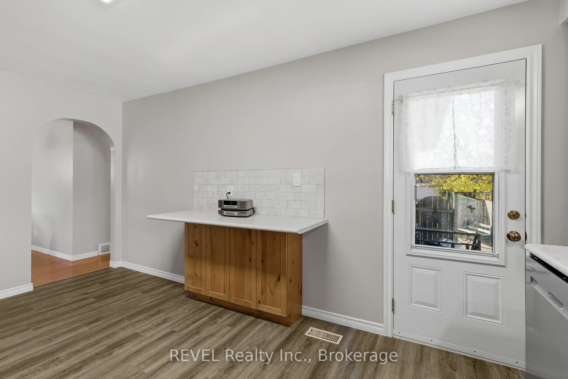 Photo 14 of 68 Hixon Road, Hamilton, Rosedale — HOMEH