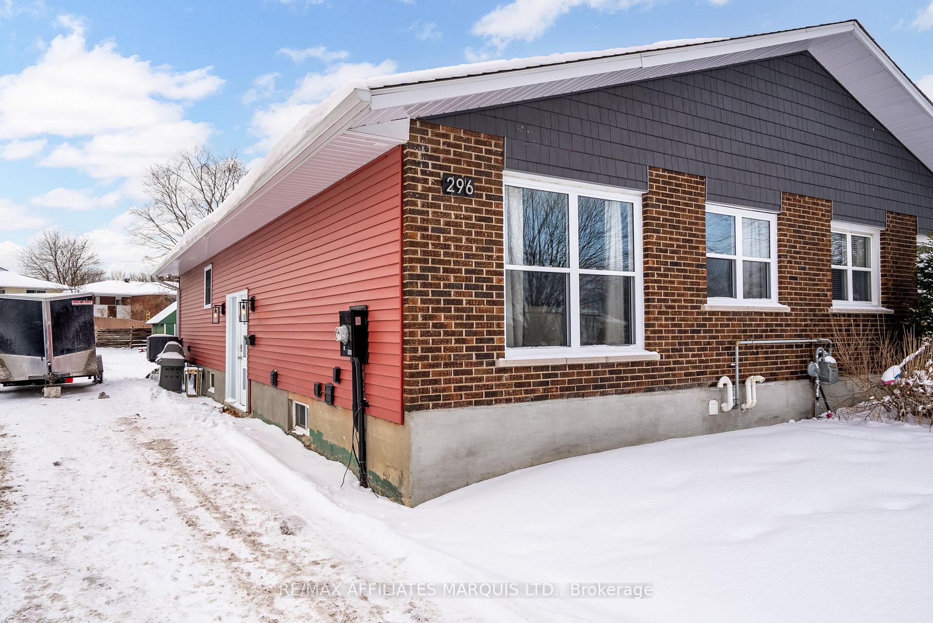 Photo 4 of 296 Meadowvale Crescent, Cornwall — HOMEH