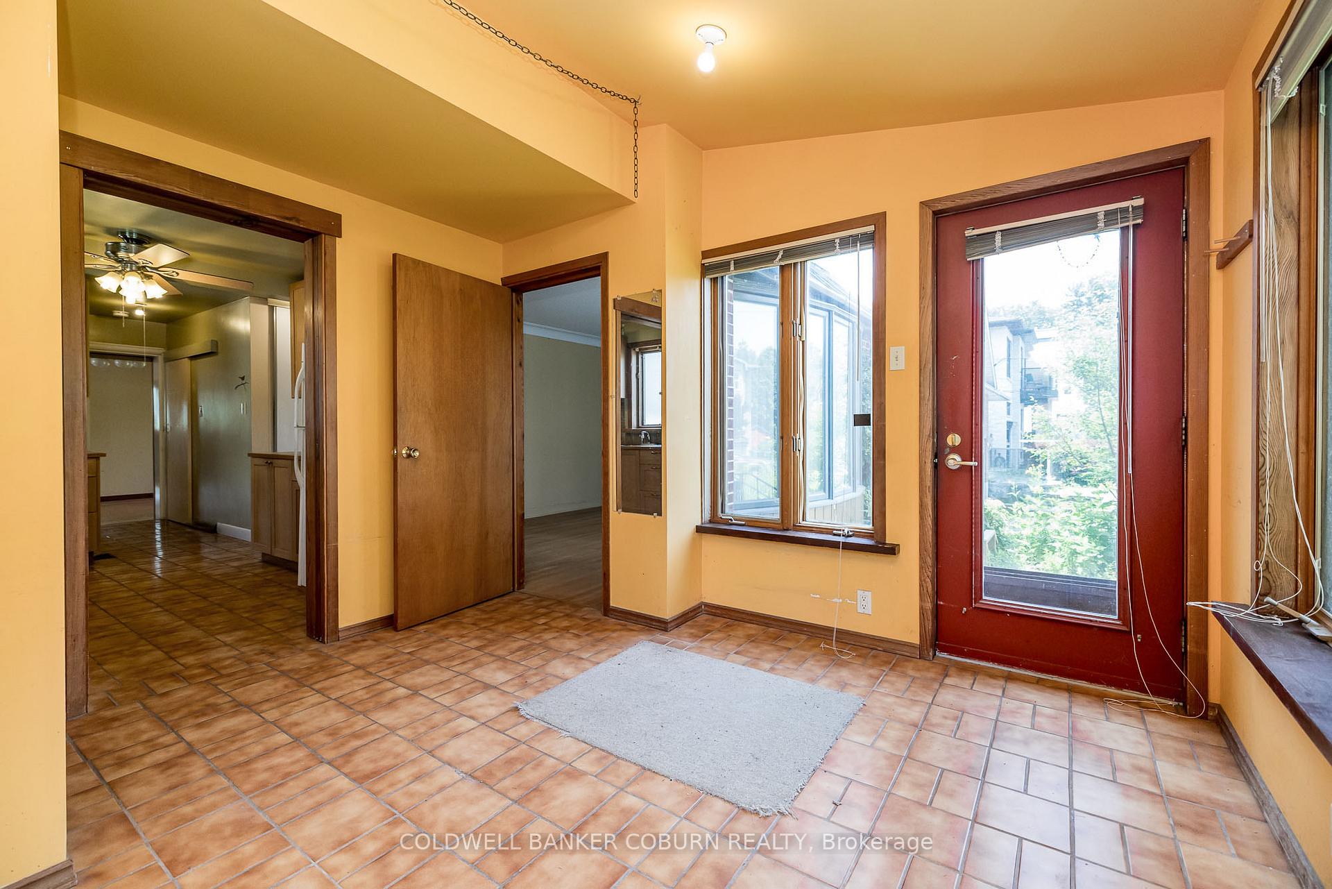 Photo 3 of 415 Lochaber Avenue, Ottawa, Westboro West — HOMEH