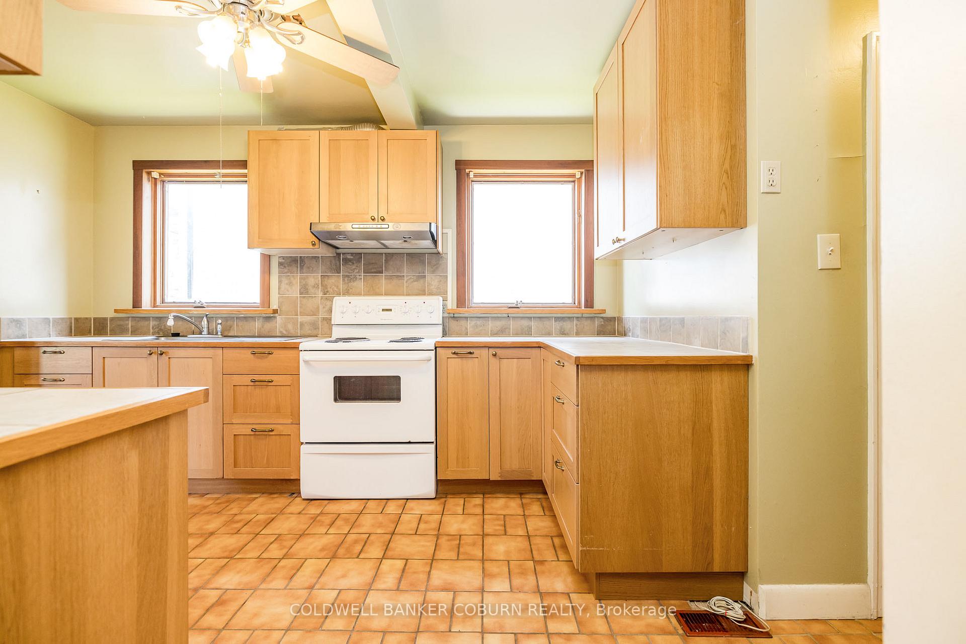 Photo 12 of 415 Lochaber Avenue, Ottawa, Westboro West — HOMEH