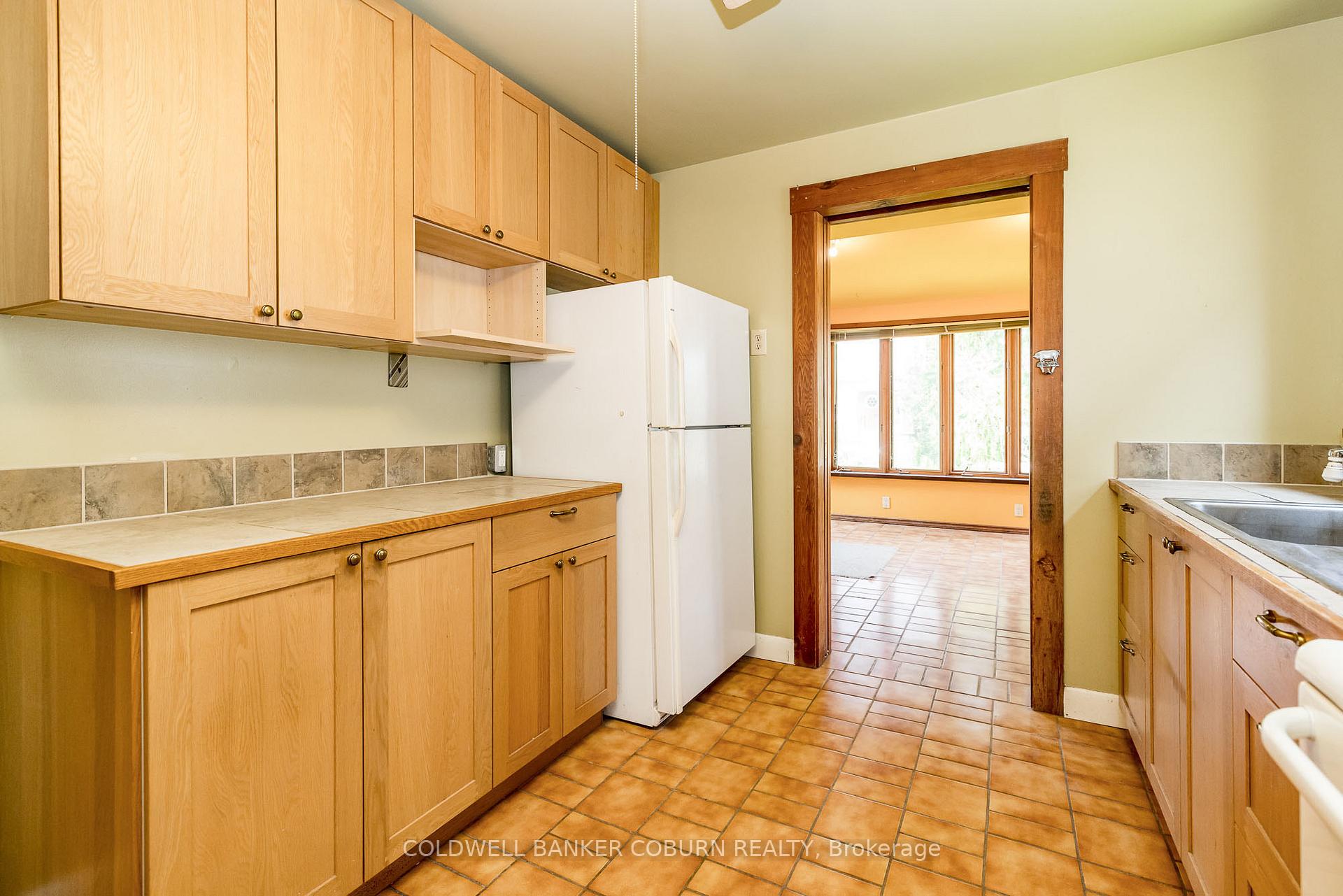 Photo 13 of 415 Lochaber Avenue, Ottawa, Westboro West — HOMEH