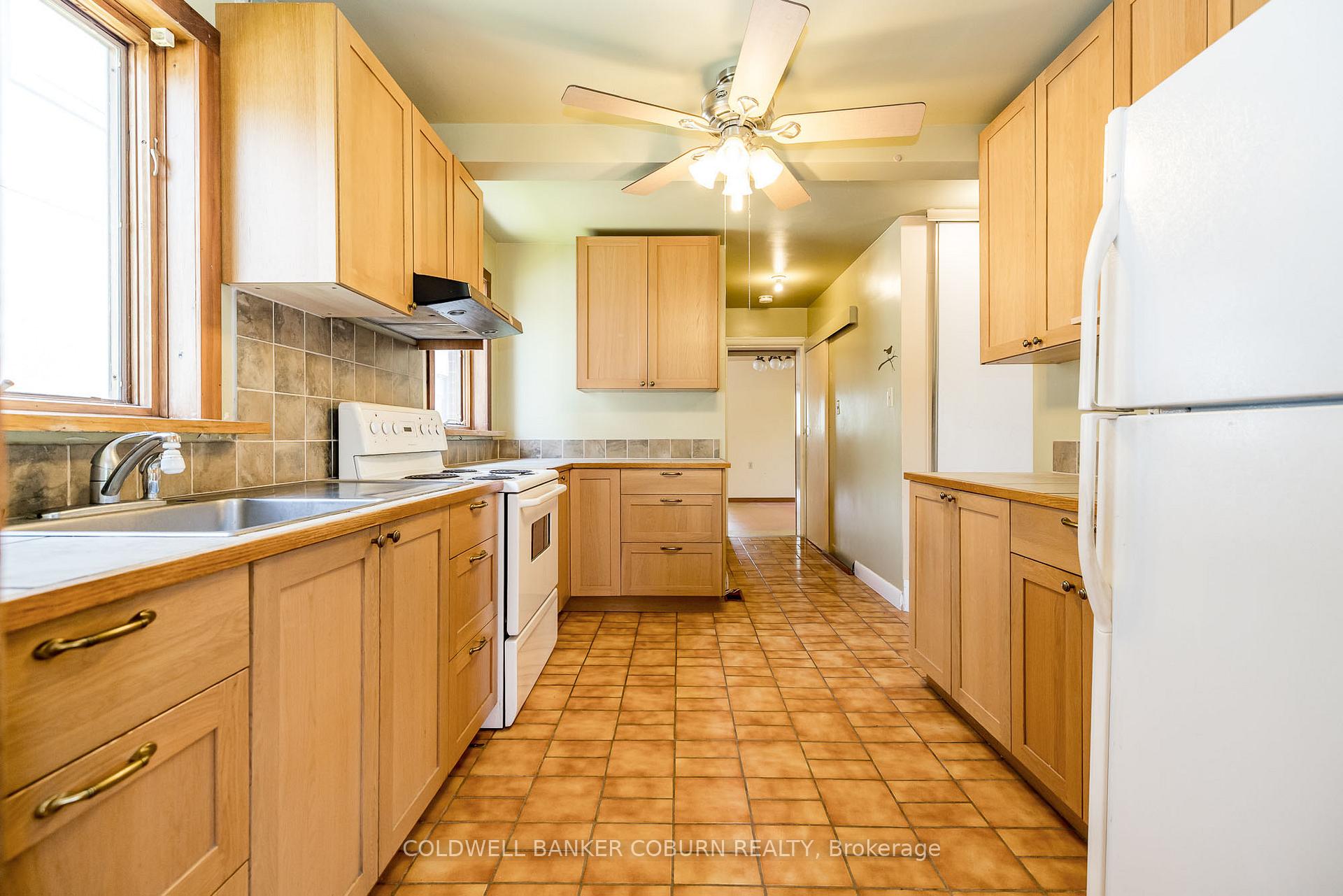 Photo 16 of 415 Lochaber Avenue, Ottawa, Westboro West — HOMEH