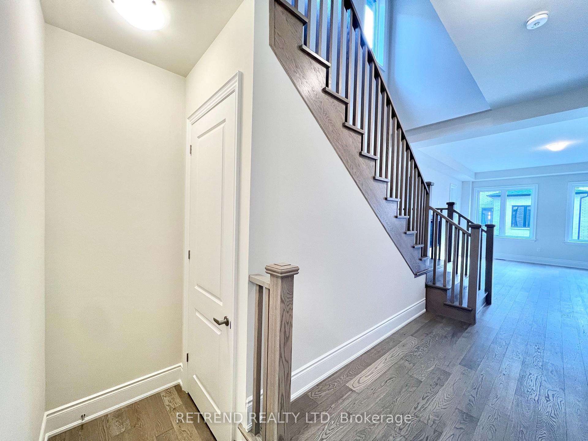 Photo 5 of 1348 Hydrangea Gardens, Oakville, Joshua Meadows — HOMEH