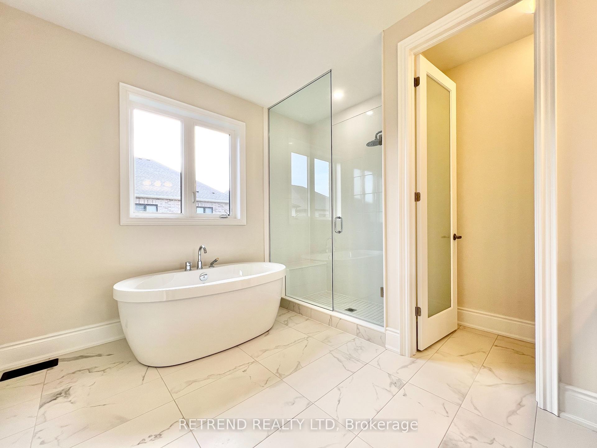 Photo 19 of 1348 Hydrangea Gardens, Oakville, Joshua Meadows — HOMEH