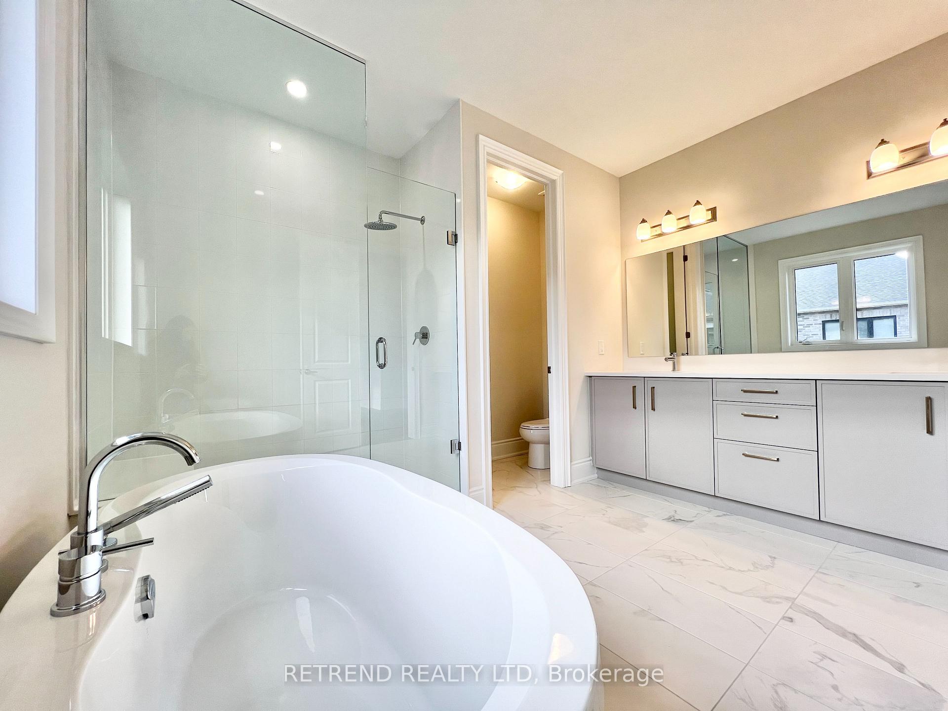 Photo 20 of 1348 Hydrangea Gardens, Oakville, Joshua Meadows — HOMEH