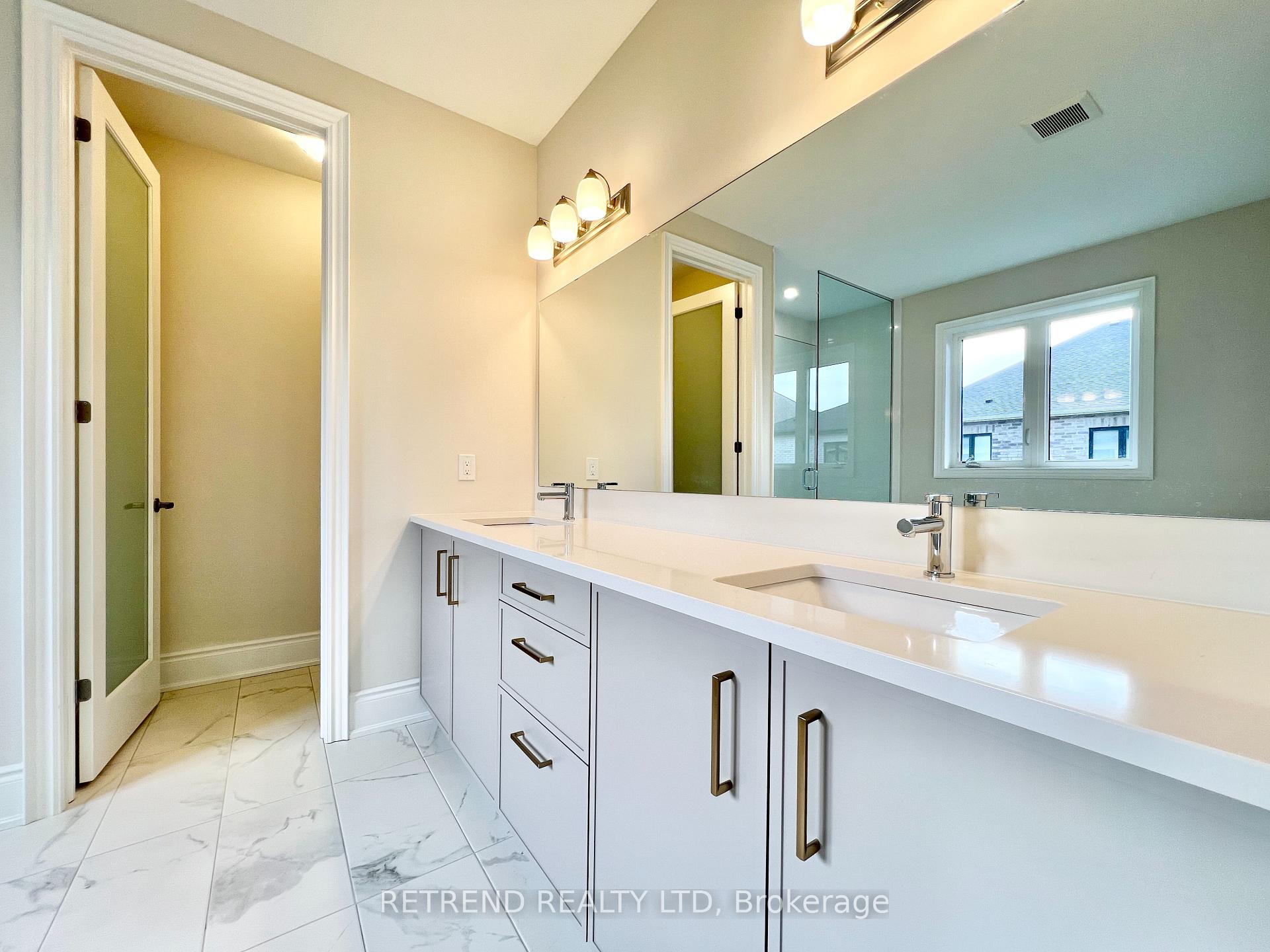 Photo 21 of 1348 Hydrangea Gardens, Oakville, Joshua Meadows — HOMEH