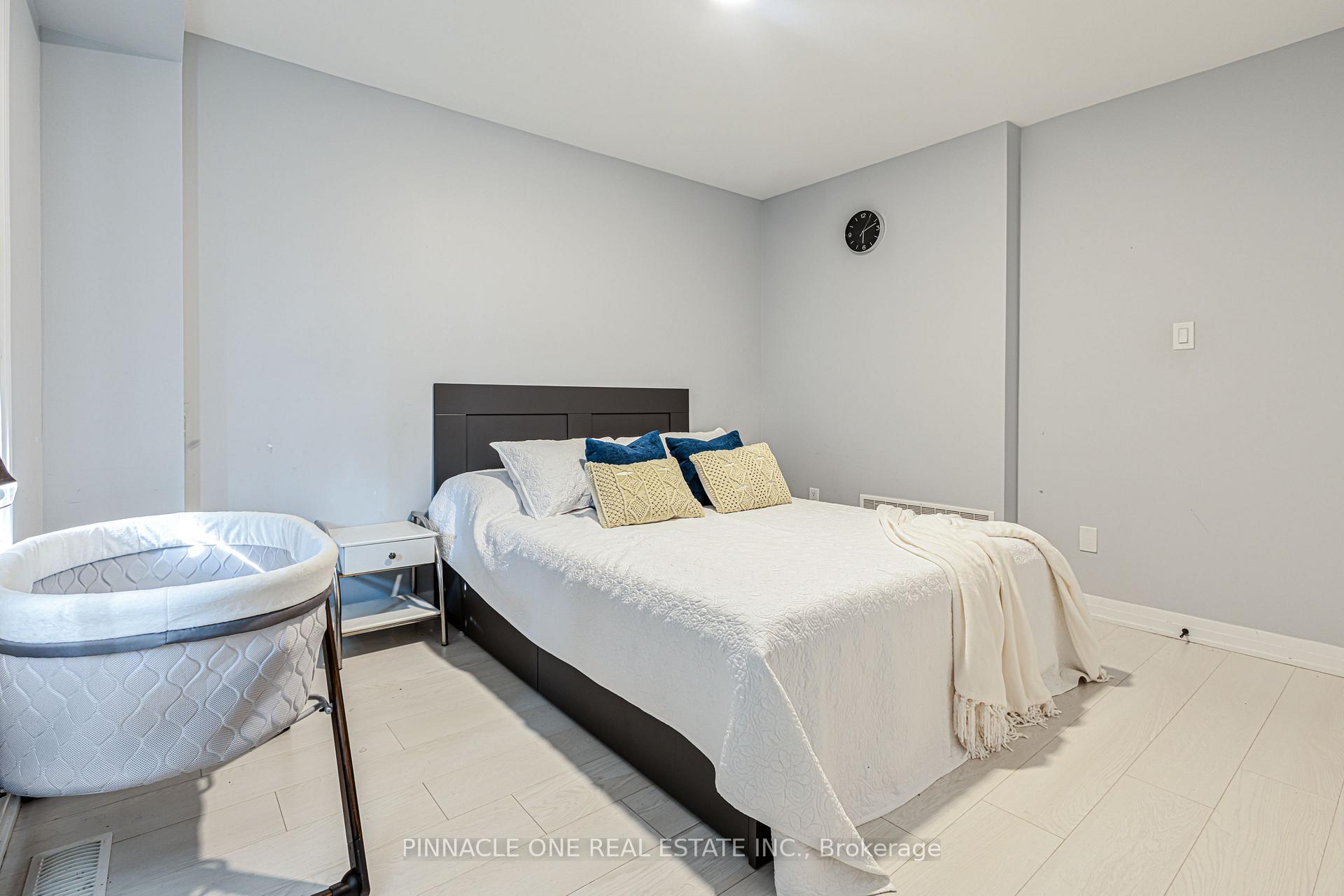 Photo 9 of 30 Ambereen Place, Clarington, Bowmanville — HOMEH