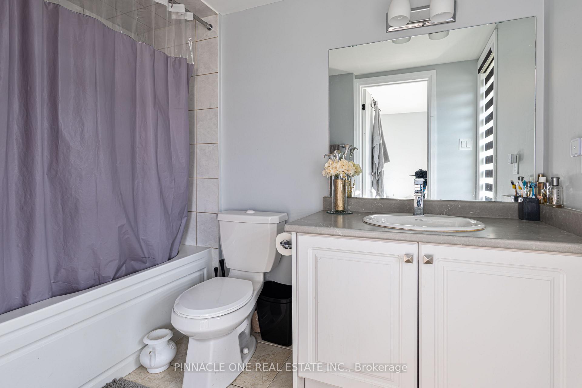 Photo 11 of 30 Ambereen Place, Clarington, Bowmanville — HOMEH
