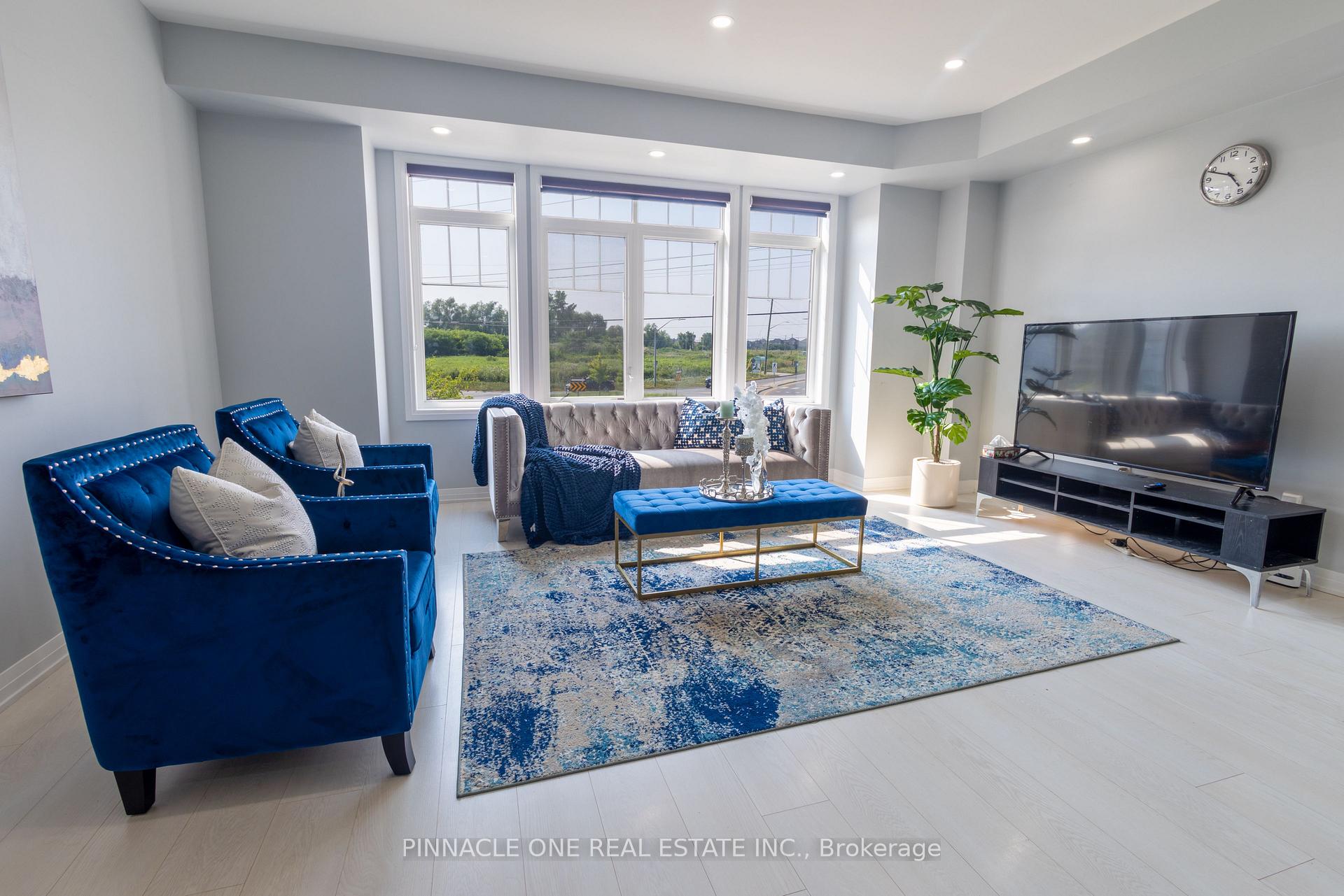 Photo 15 of 30 Ambereen Place, Clarington, Bowmanville — HOMEH