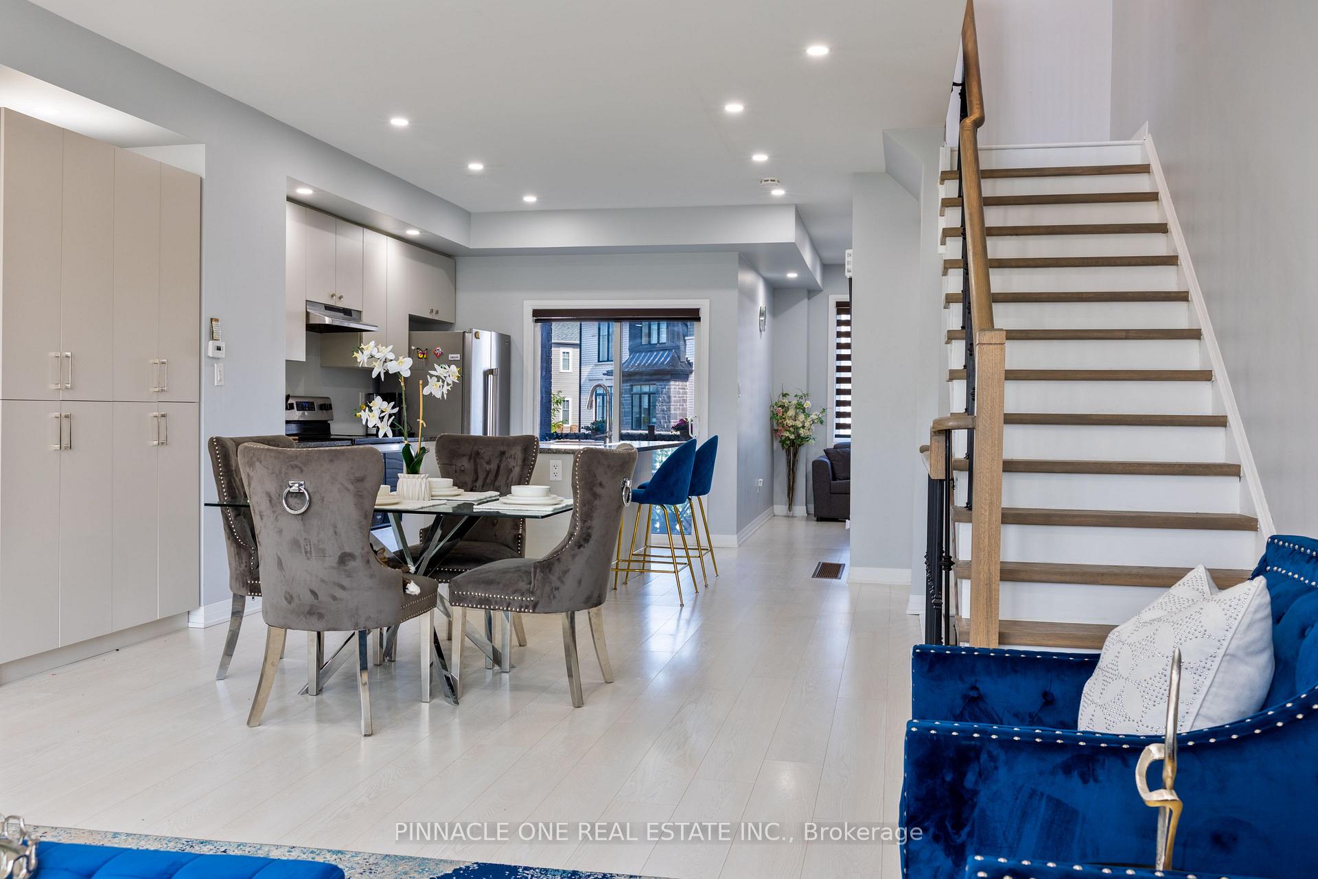 Photo 17 of 30 Ambereen Place, Clarington, Bowmanville — HOMEH