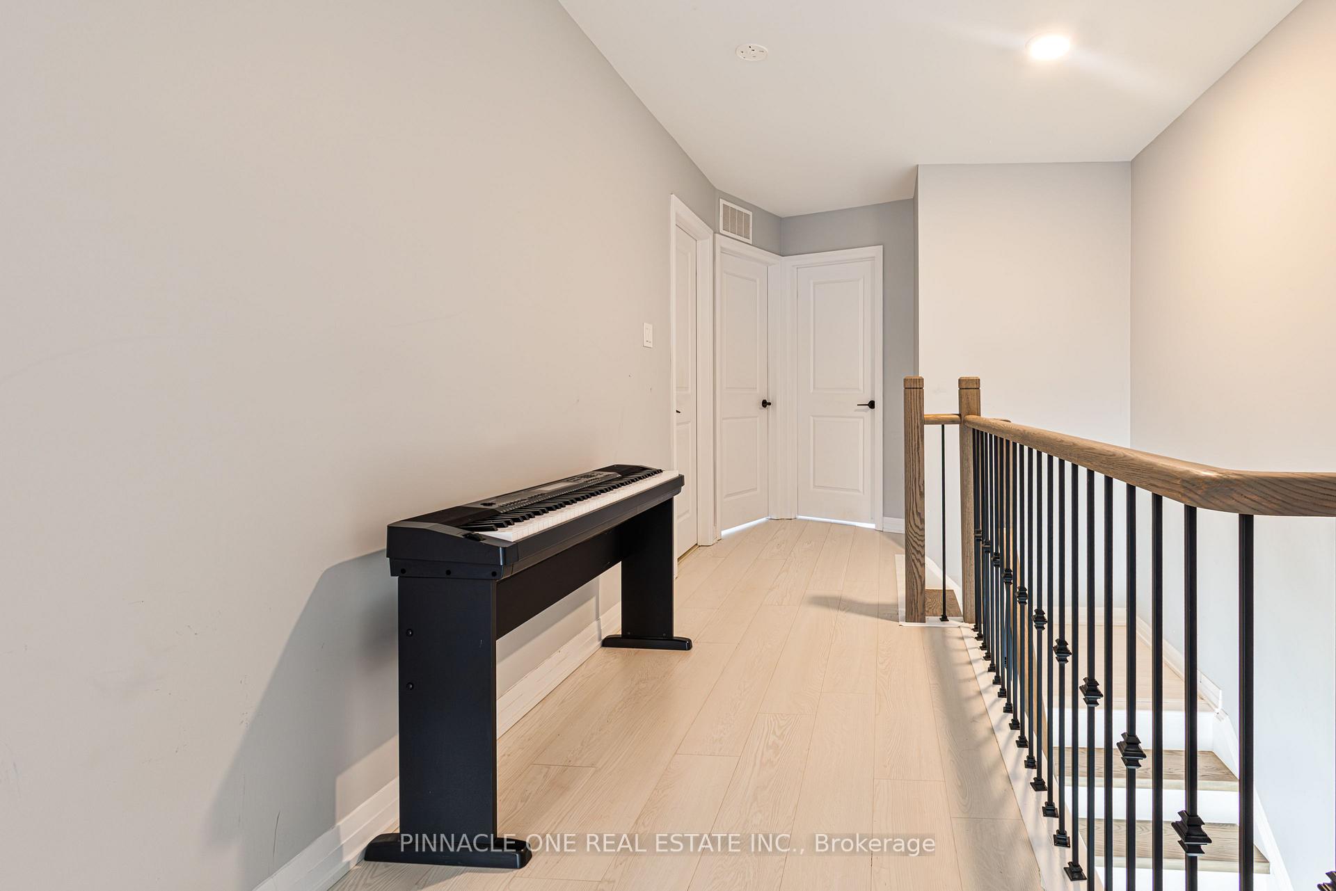 Photo 35 of 30 Ambereen Place, Clarington, Bowmanville — HOMEH