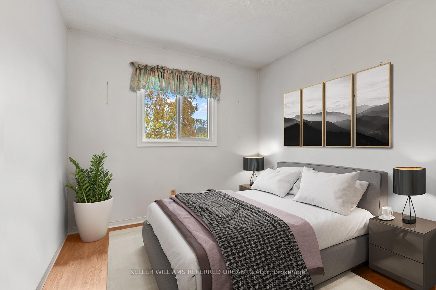 Photo 9 of 20 Biscayne Boulevard, Georgina, Keswick South — HOMEH