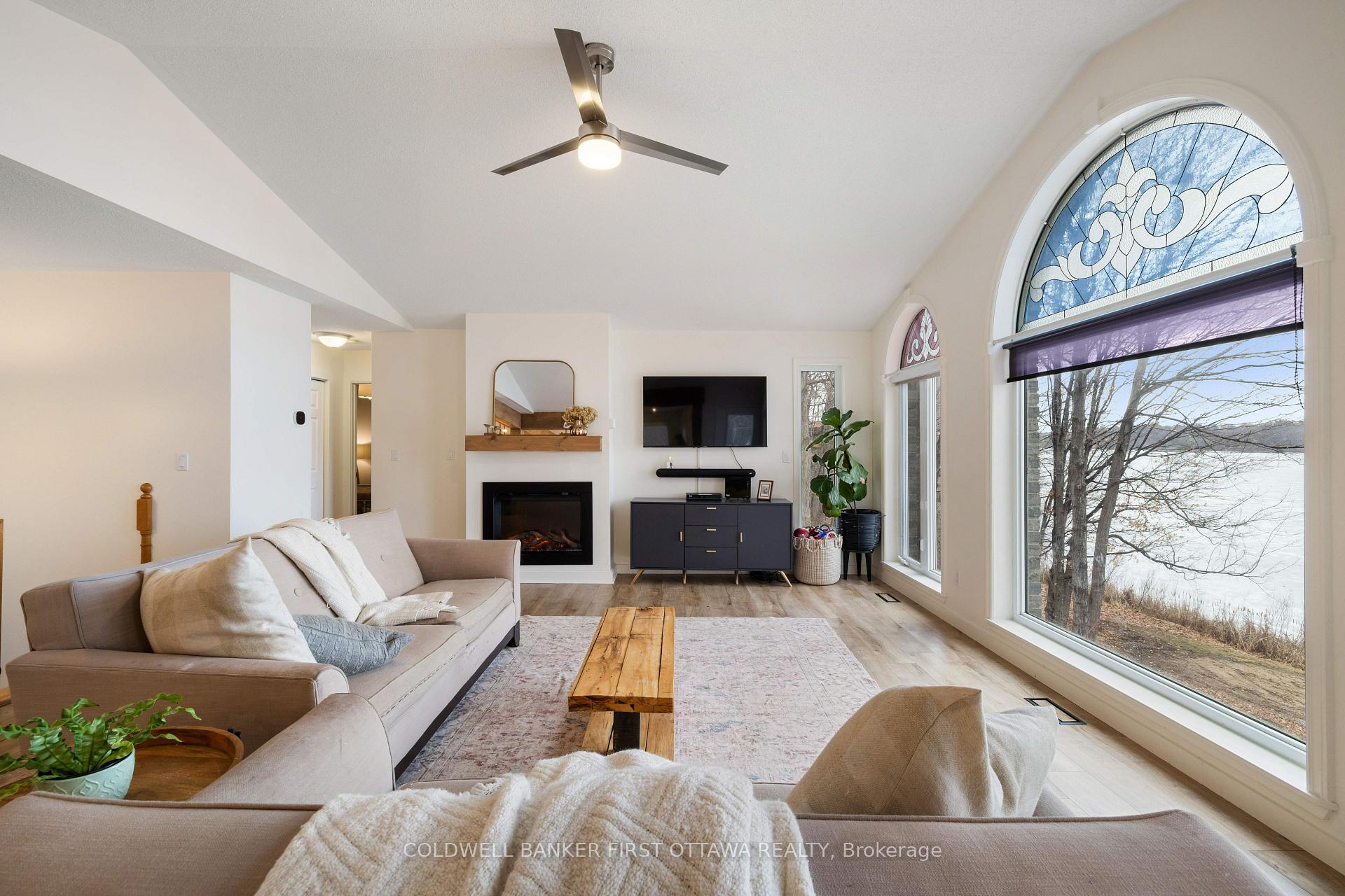 Photo 16 of 4004 Hiawatha Lane, Frontenac, Frontenac South — HOMEH