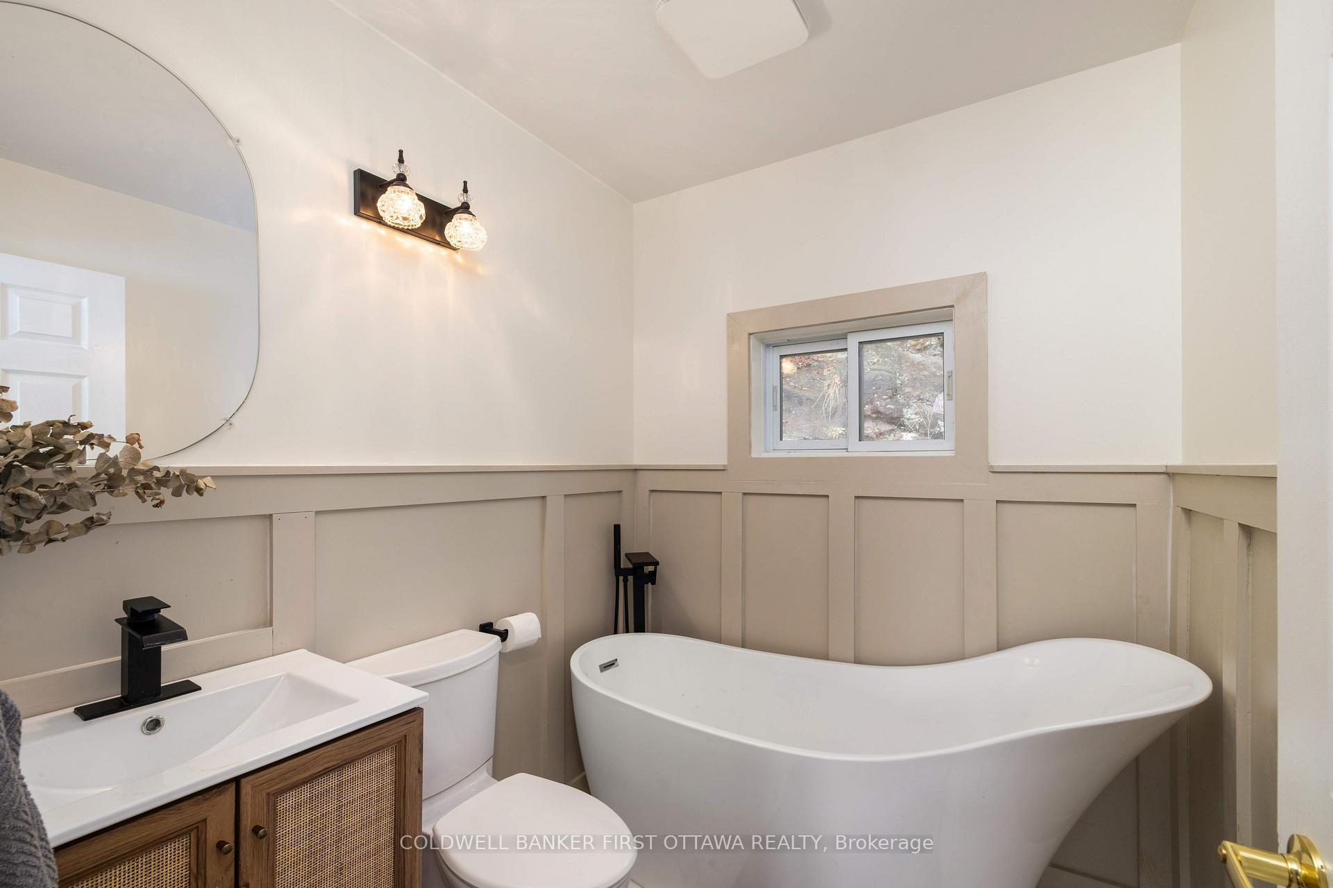 Photo 20 of 4004 Hiawatha Lane, Frontenac, Frontenac South — HOMEH