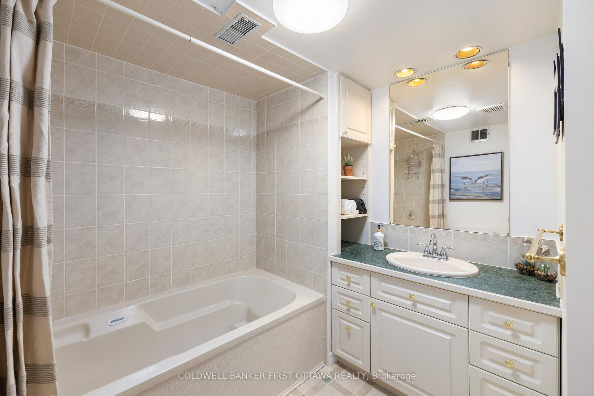 Photo 40 of 4004 Hiawatha Lane, Frontenac, Frontenac South — HOMEH