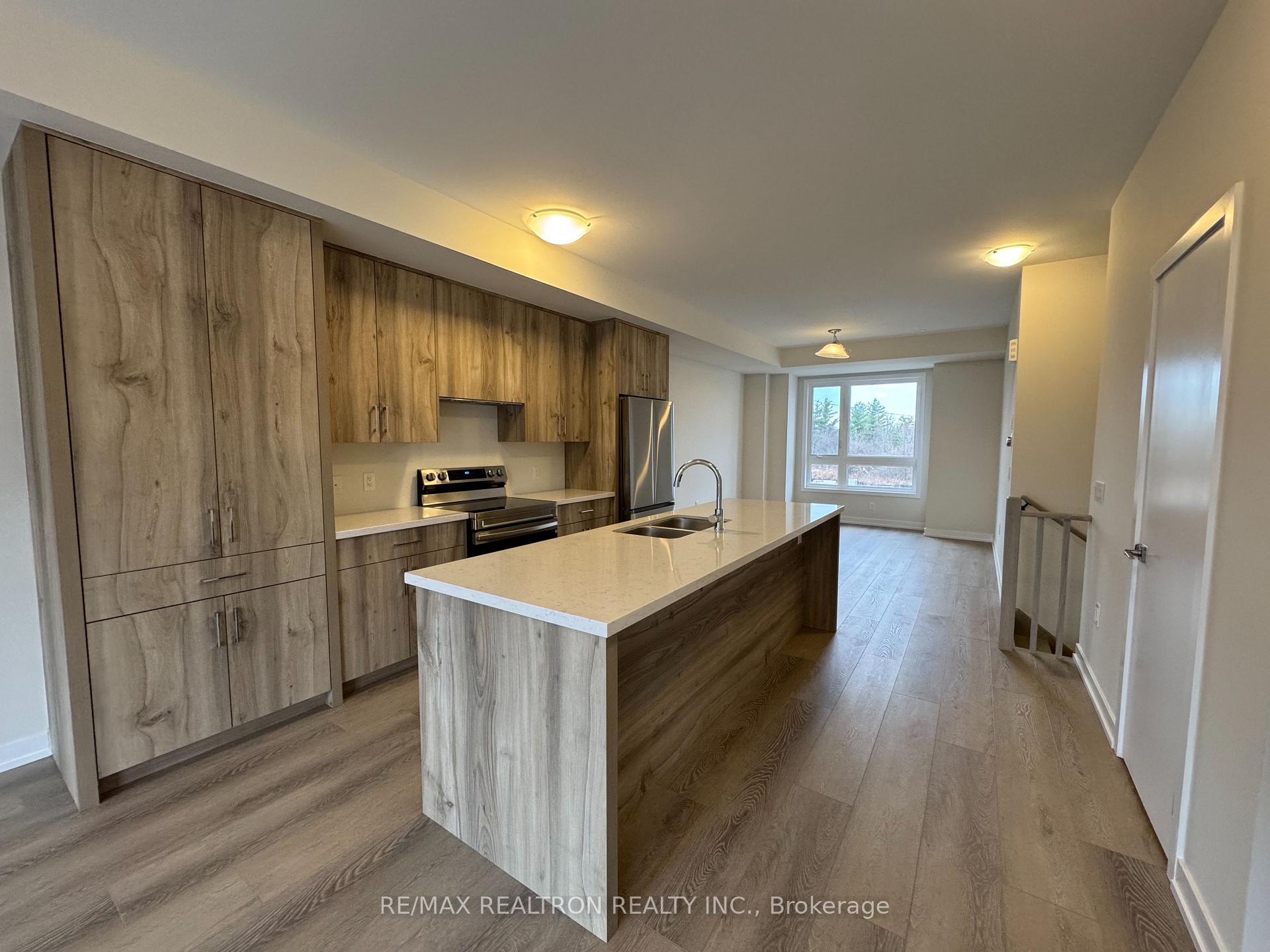 Photo 5 of 3080 Harasym Trail, Oakville, Northwest — HOMEH